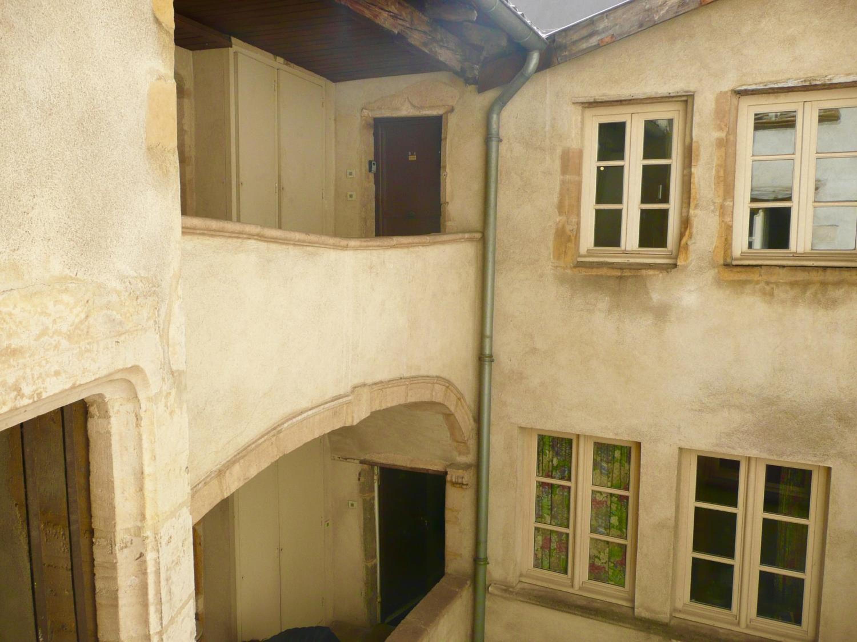 La Maison Debourg