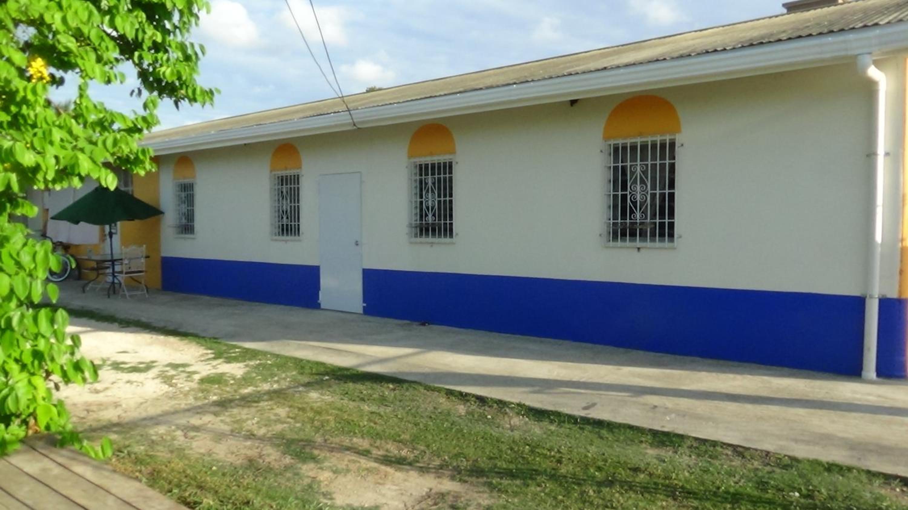 Hacienda Tropical Guest House