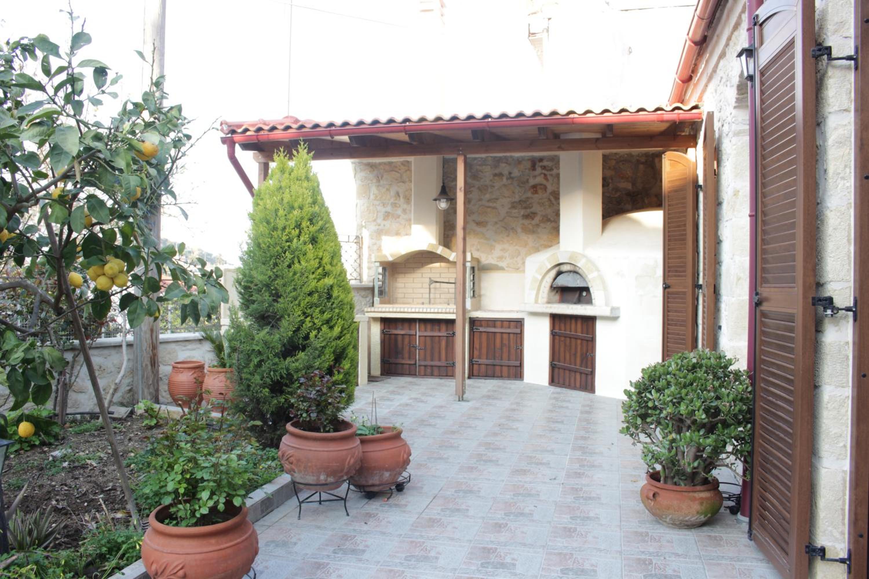 Artemisia Traditional Home