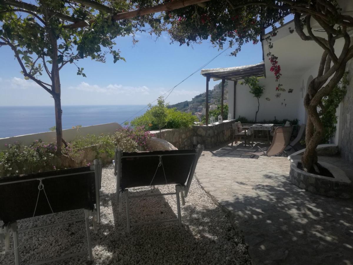 Mareluna Holiday Home
