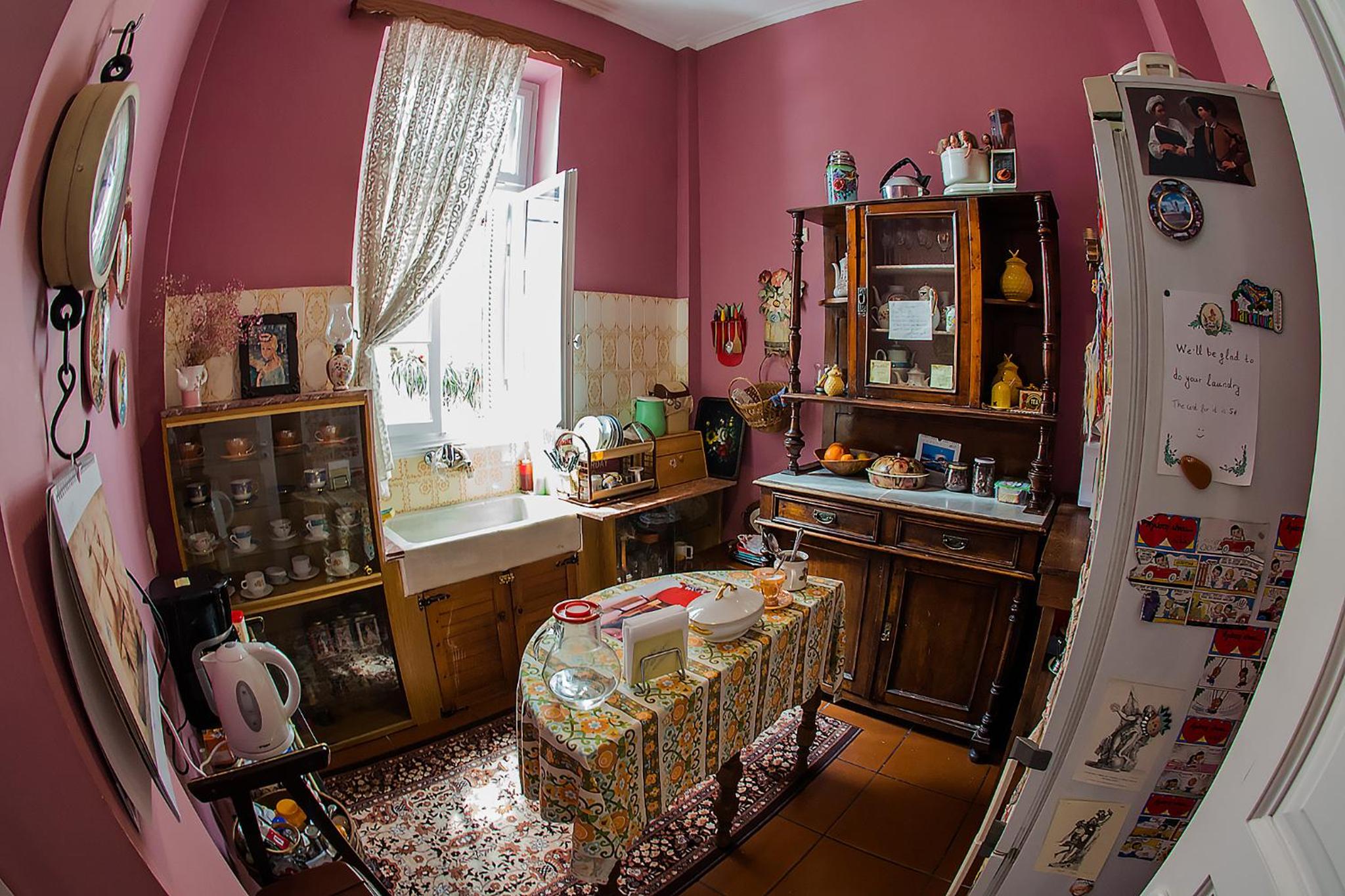 Athens Quinta