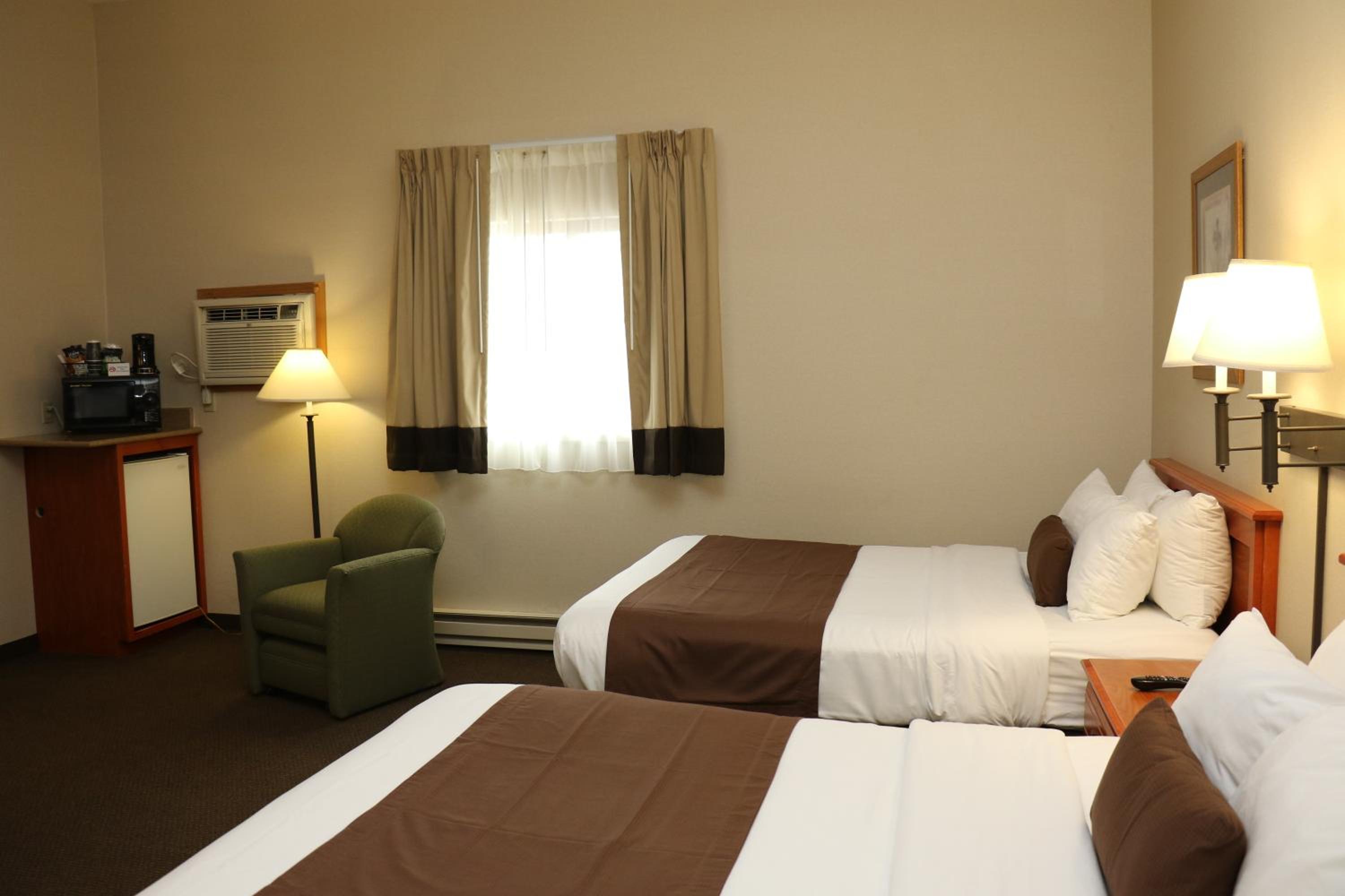 Minot Vacations - Motel 6 Minot, ND - Property Image 4