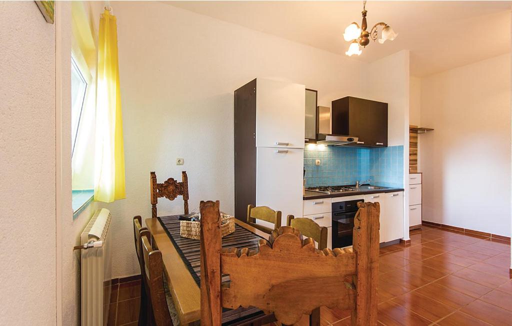 Apartments Ivo 1328