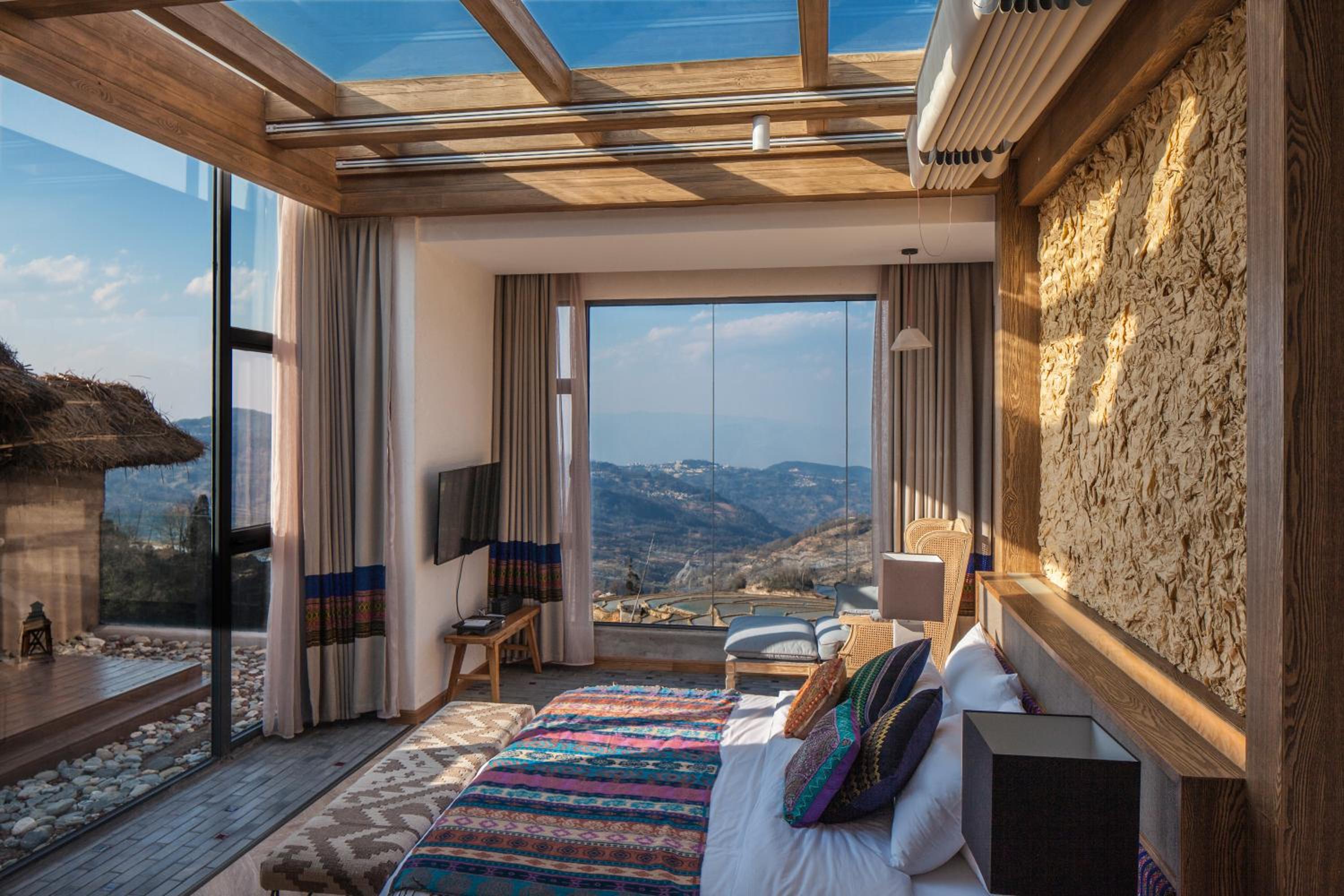 Twelve Manor Xiangdian Yuanyang Rice Terraces Retreat