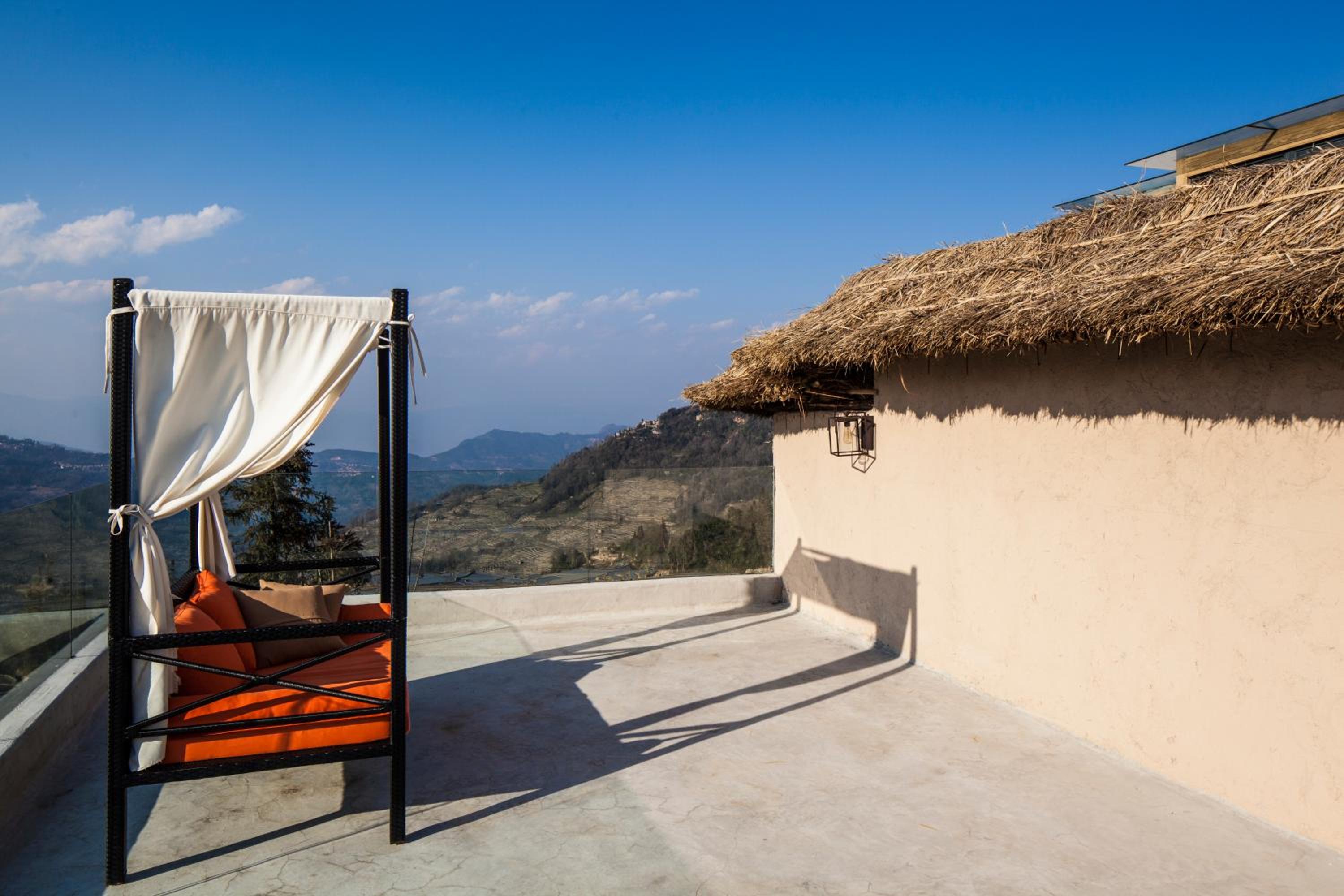 Twelve Manor Xiangdian Yuanyang Rice Terraces Retreat