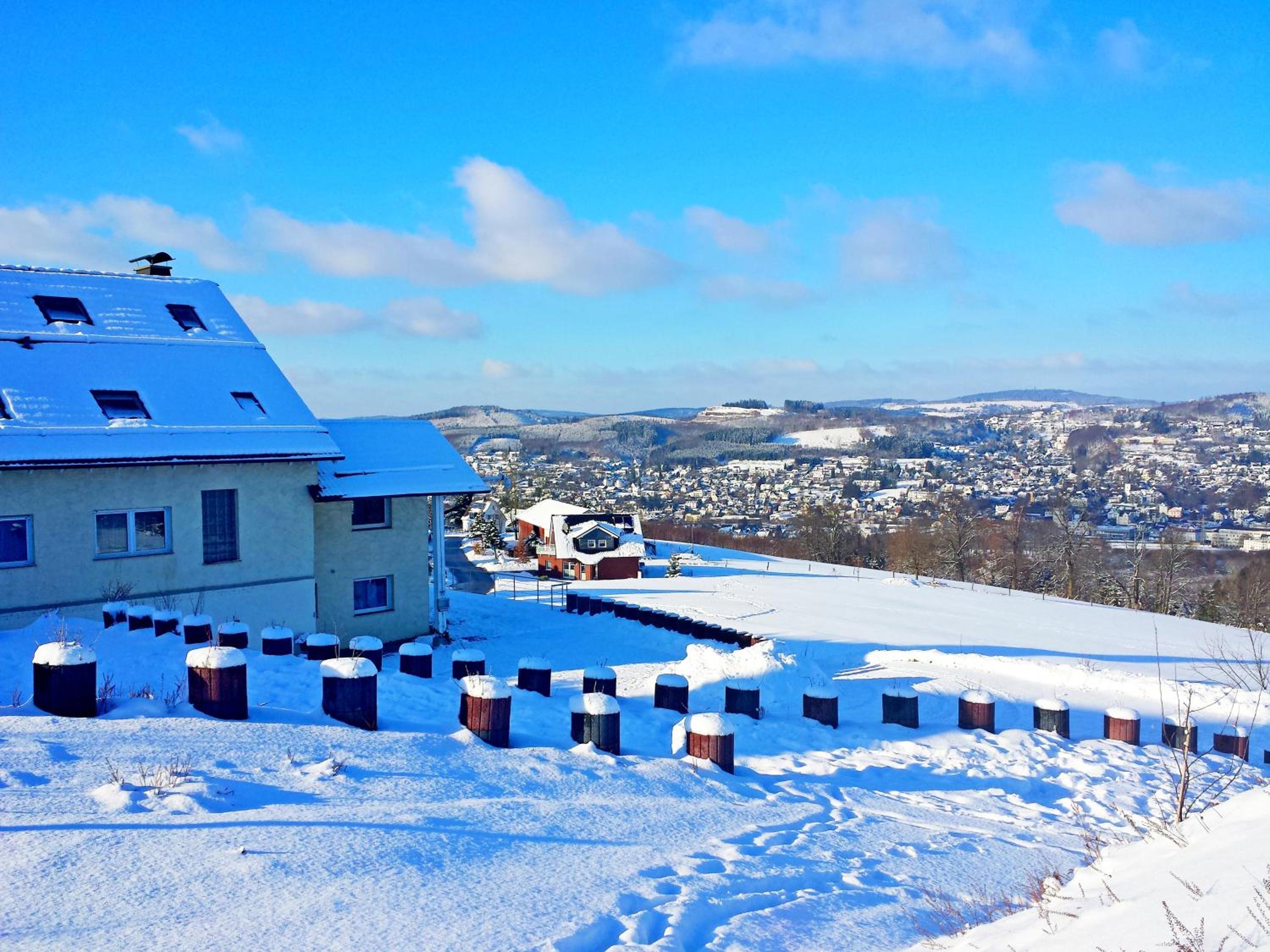 5 Ferienwohnungen nähe Badesee mit Bergblick