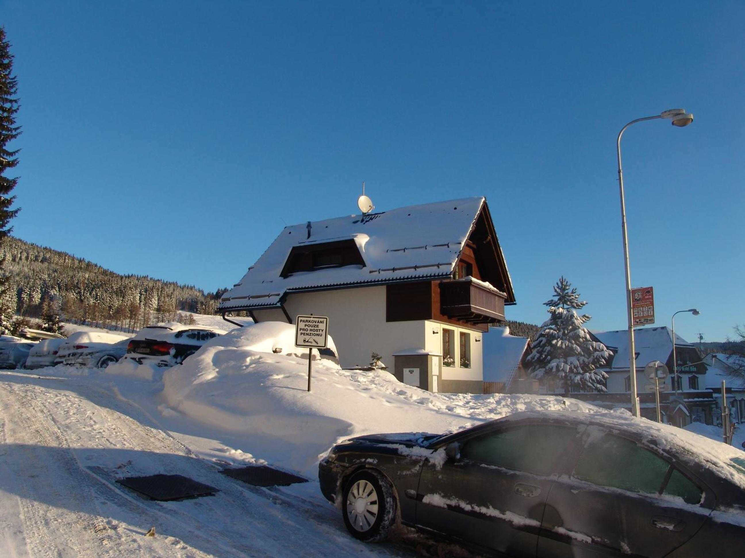 Photo 12