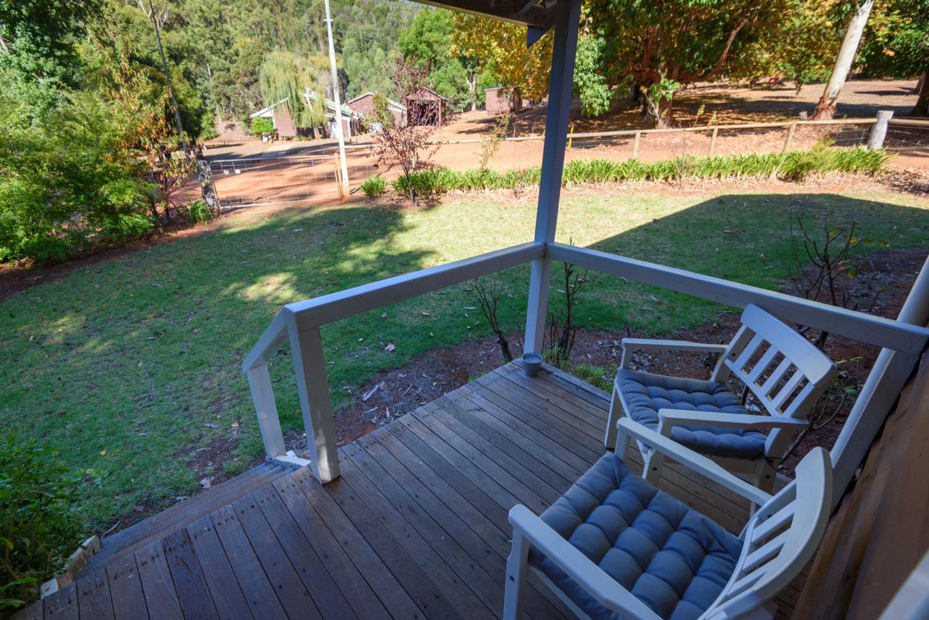 Lewana Cottages