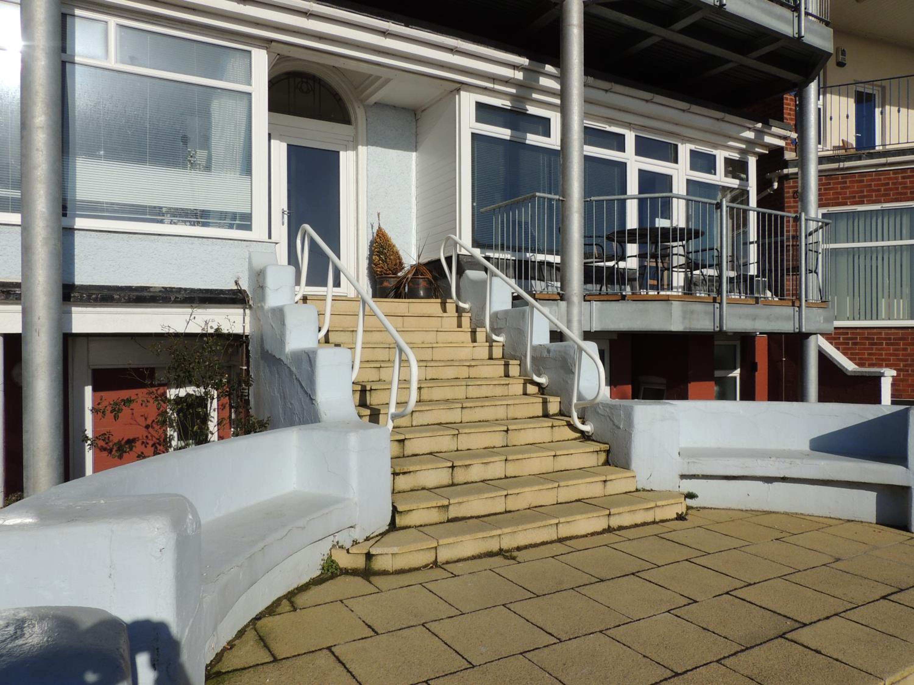 Apartments @52