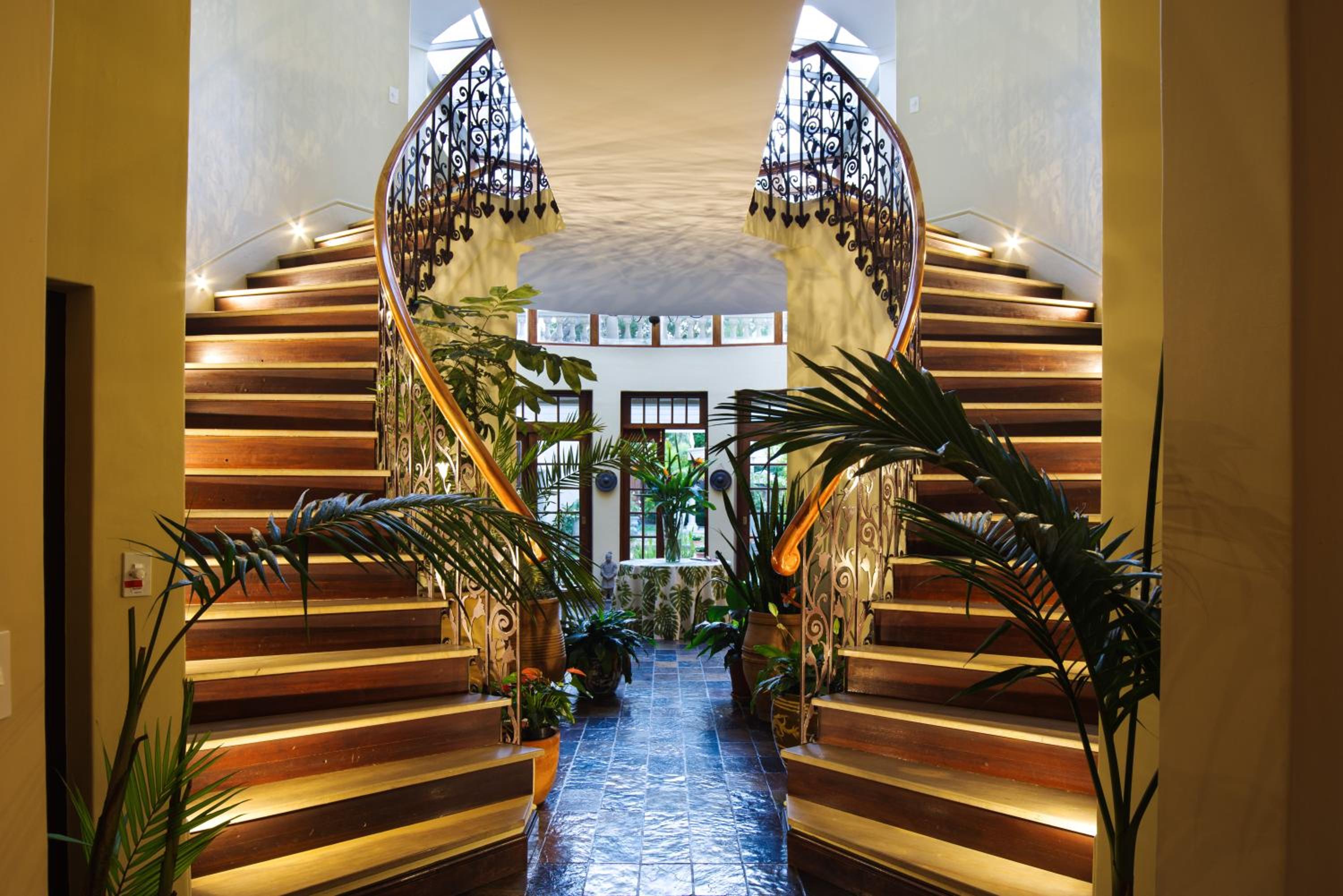 Ibis House