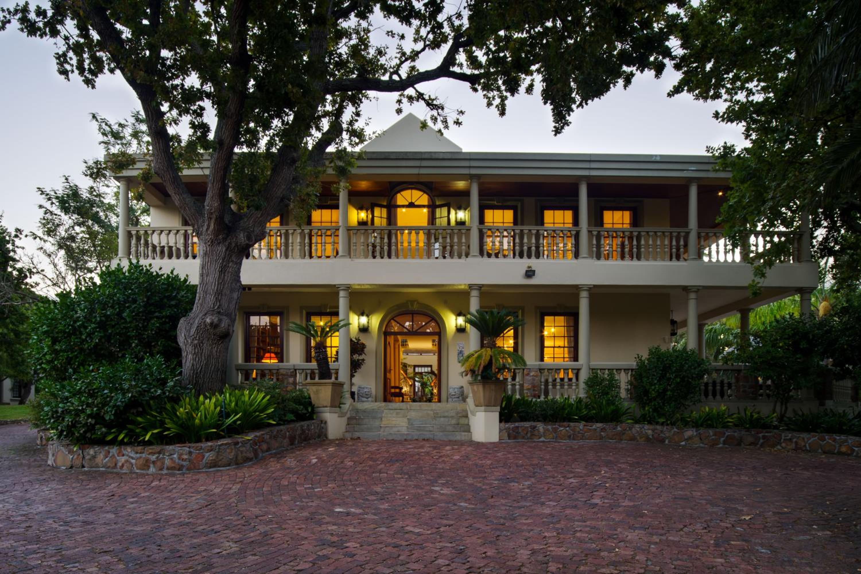 Ibis House