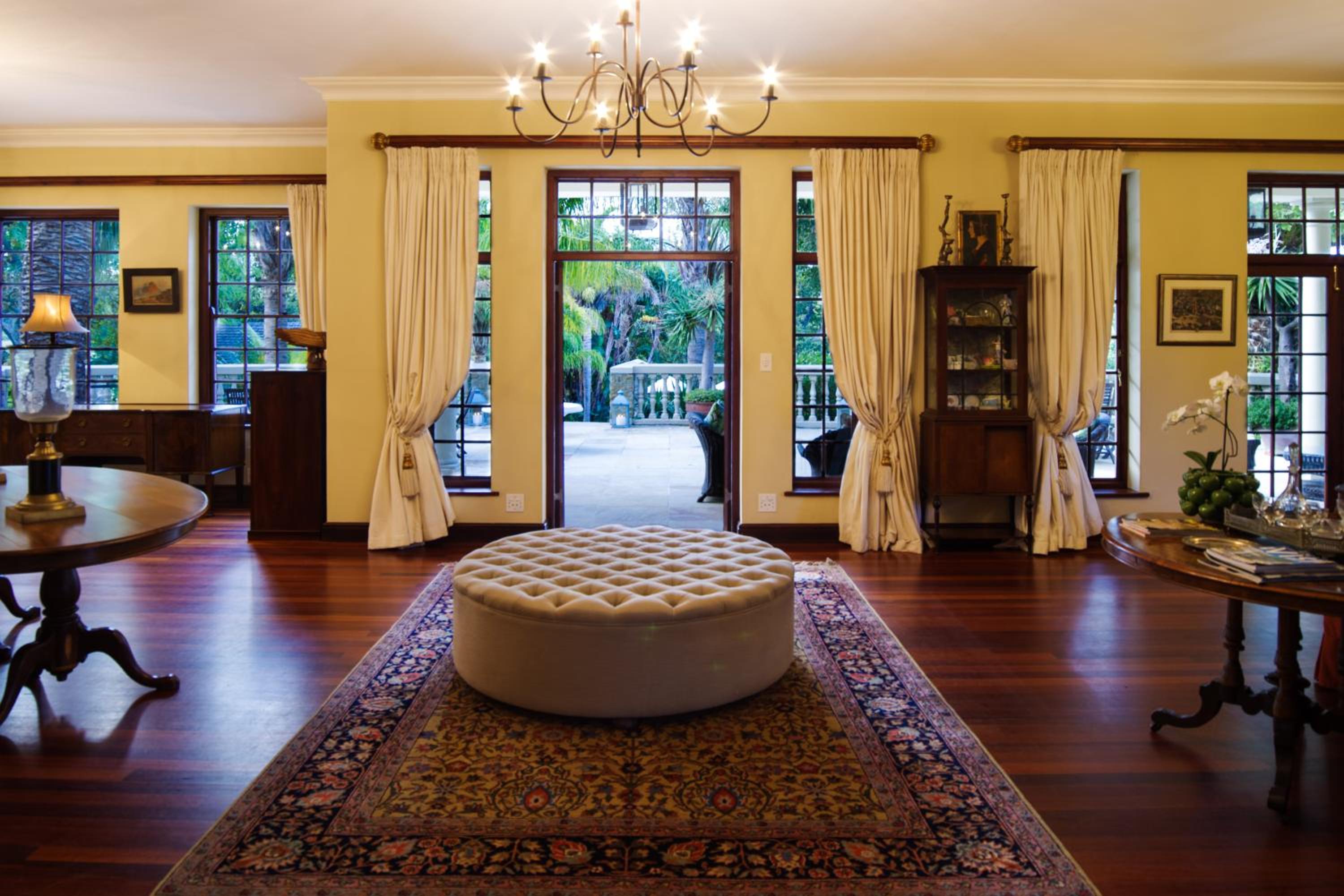 Ibis House