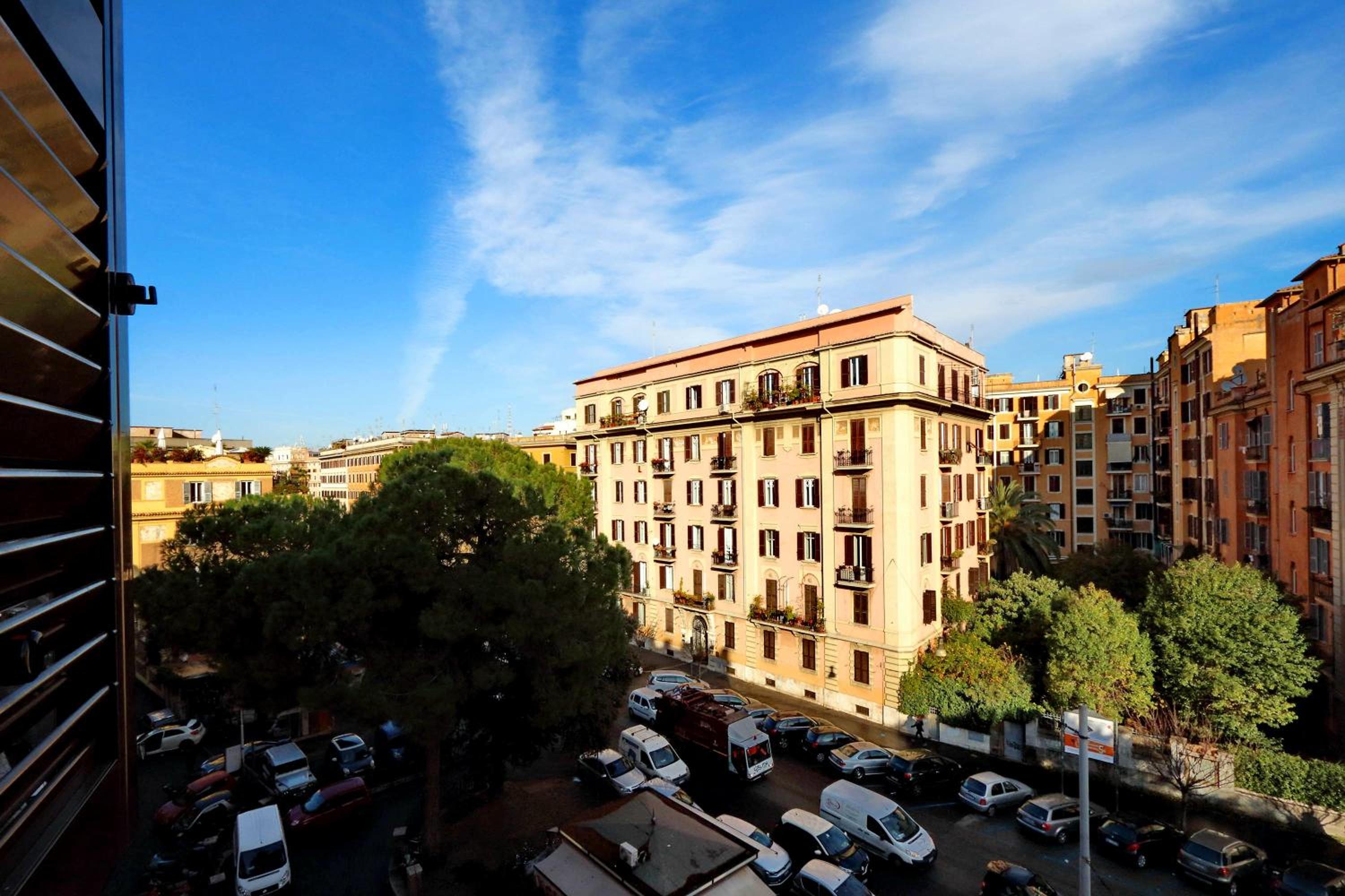 Piazza Capponi Apartment