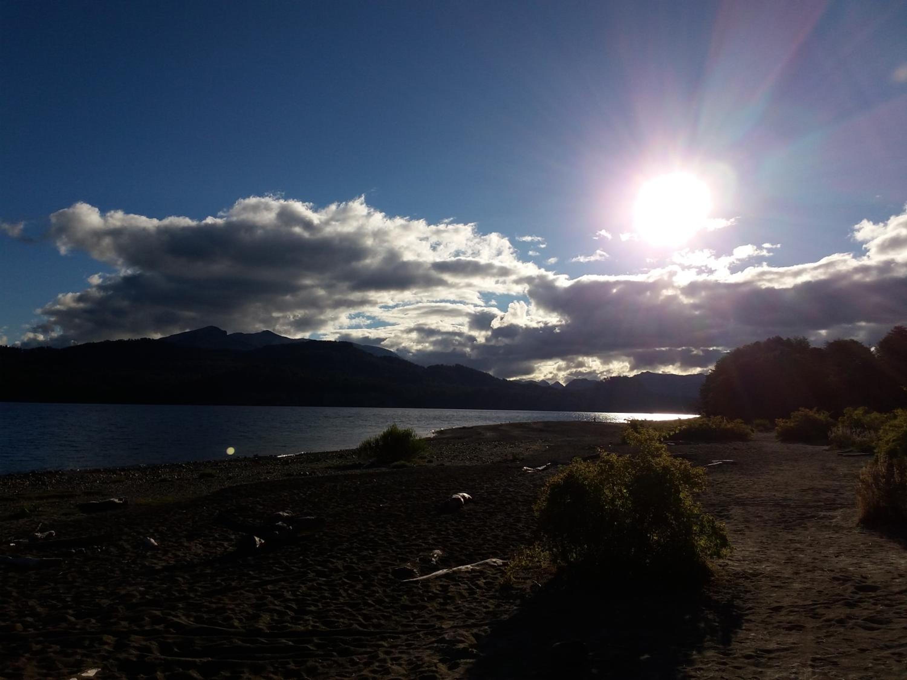 Dos Bahias Lake Resort