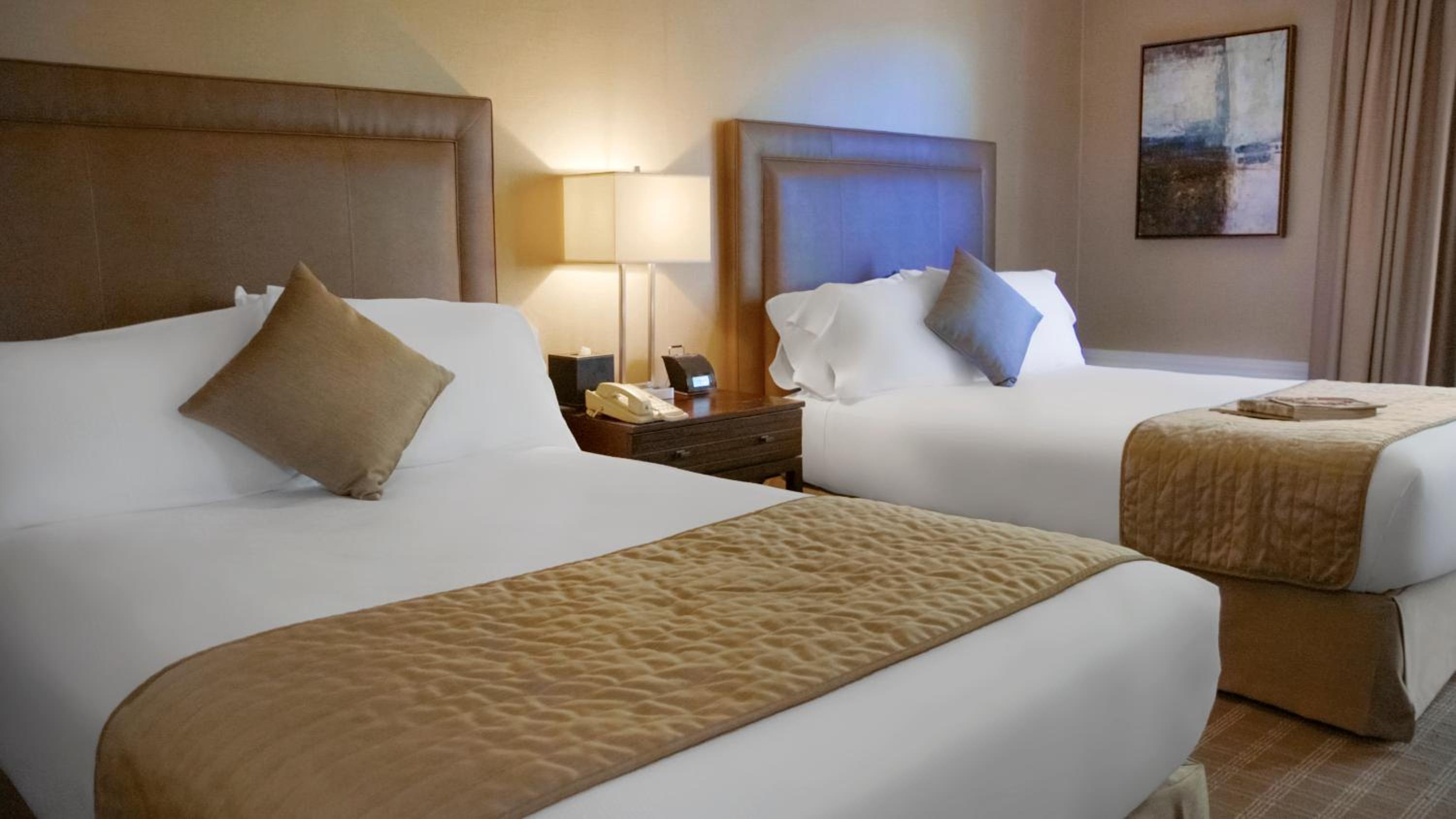 Danbury Vacations - Ethan Allen Hotel - Property Image 1