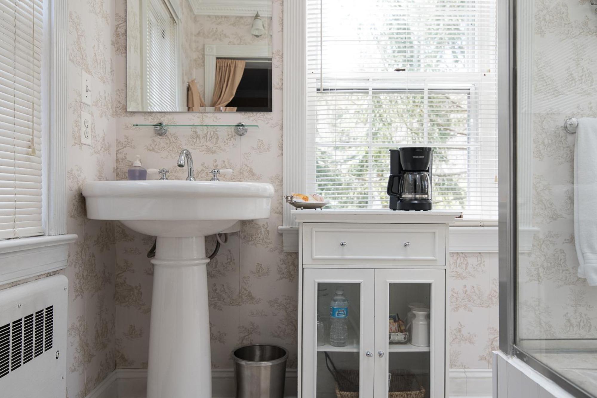 Stafford House Bed Breakfast - Property Image 2