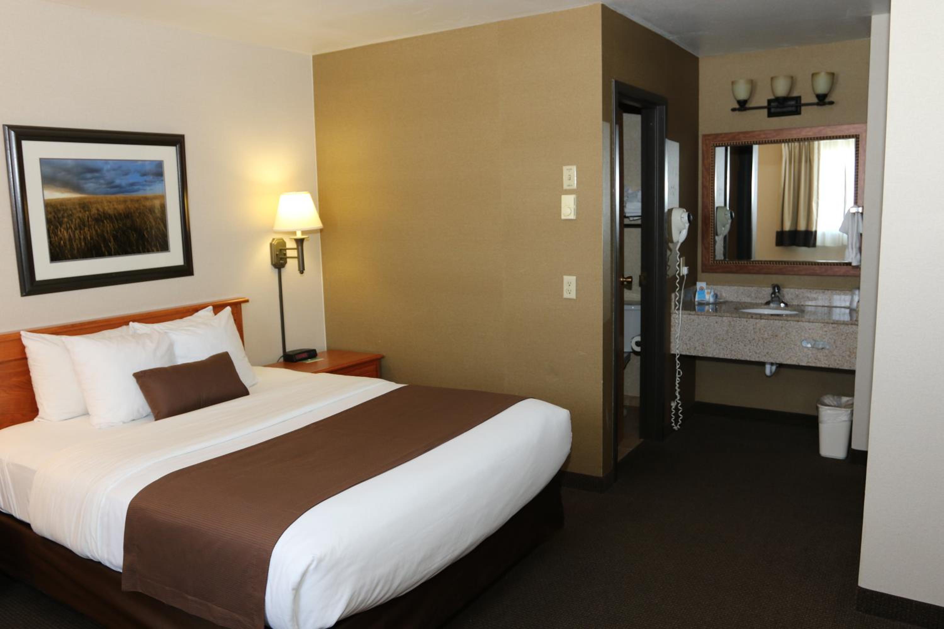 Minot Vacations - Motel 6 Minot, ND - Property Image 19