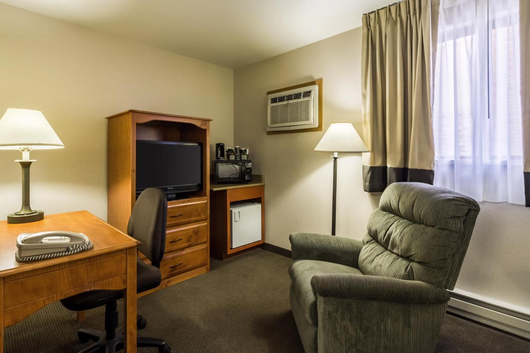 Minot Vacations - Motel 6 Minot, ND - Property Image 25