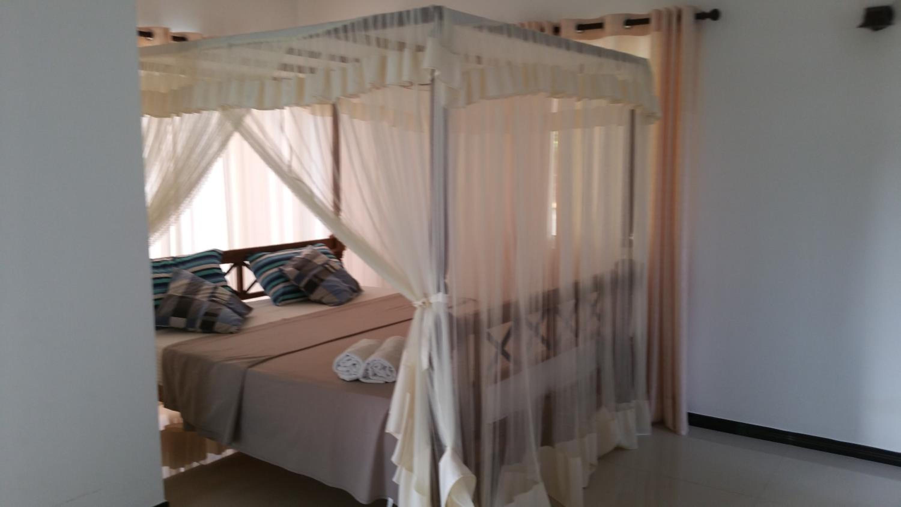 Coral Palm Villa and Apartment