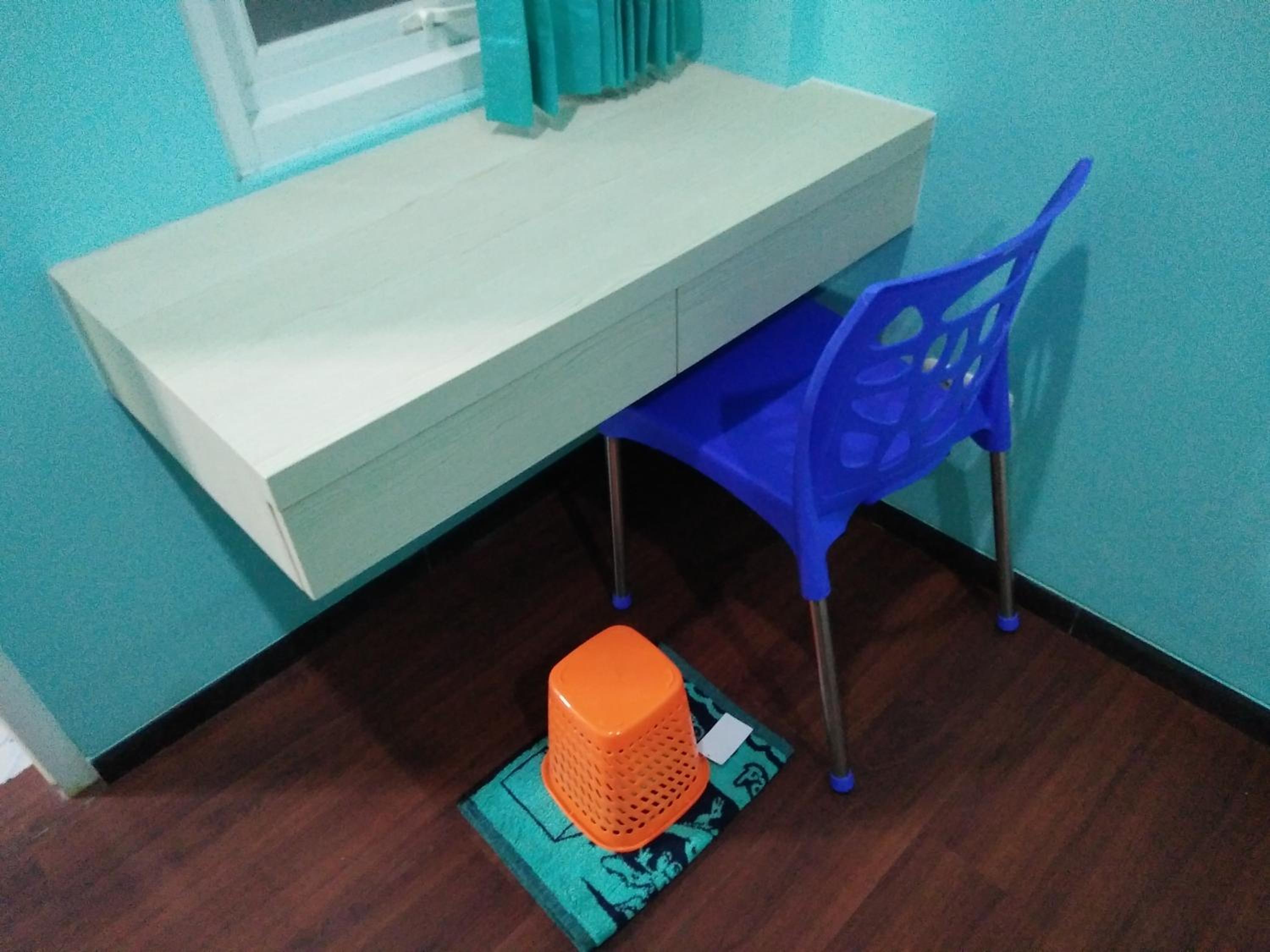 RedDoorz Near Gajah Mada Street Semarang, 三宝垄 - 17