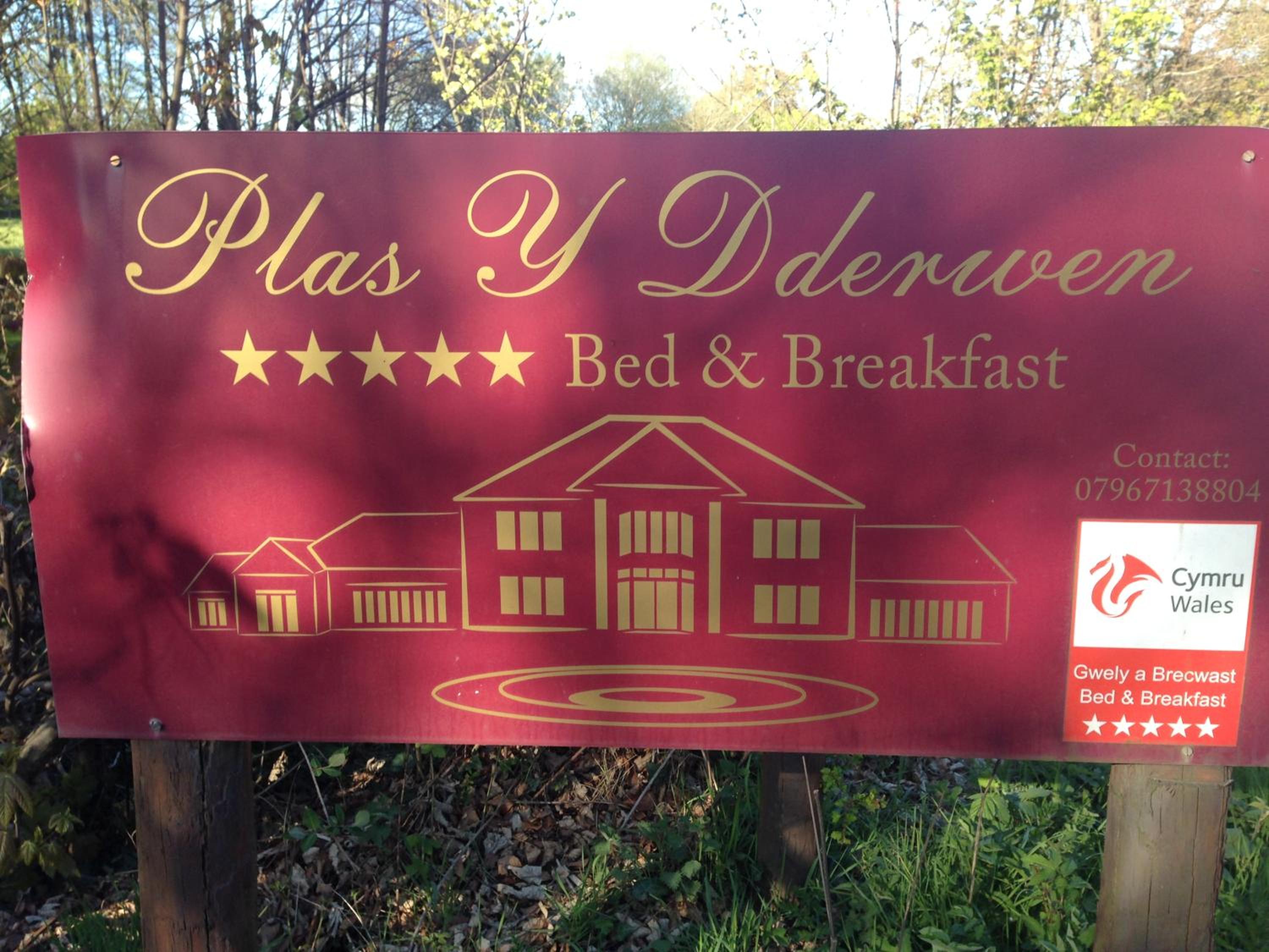 Plas Y Dderwen Bed and Breakfast