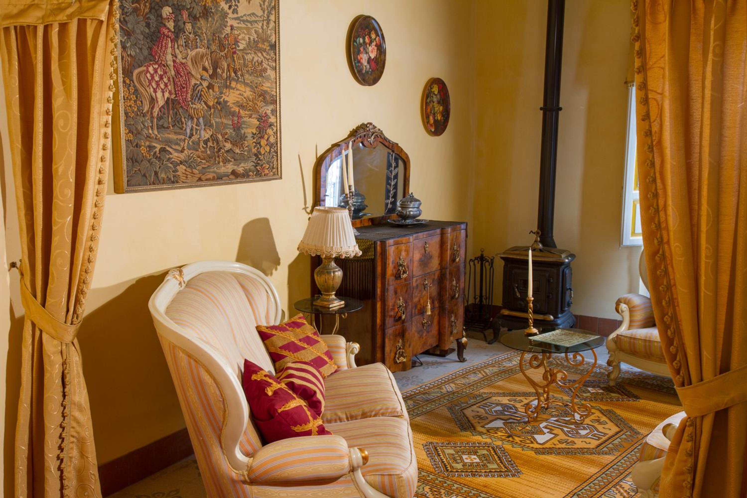 Roccamelia Historic Houses