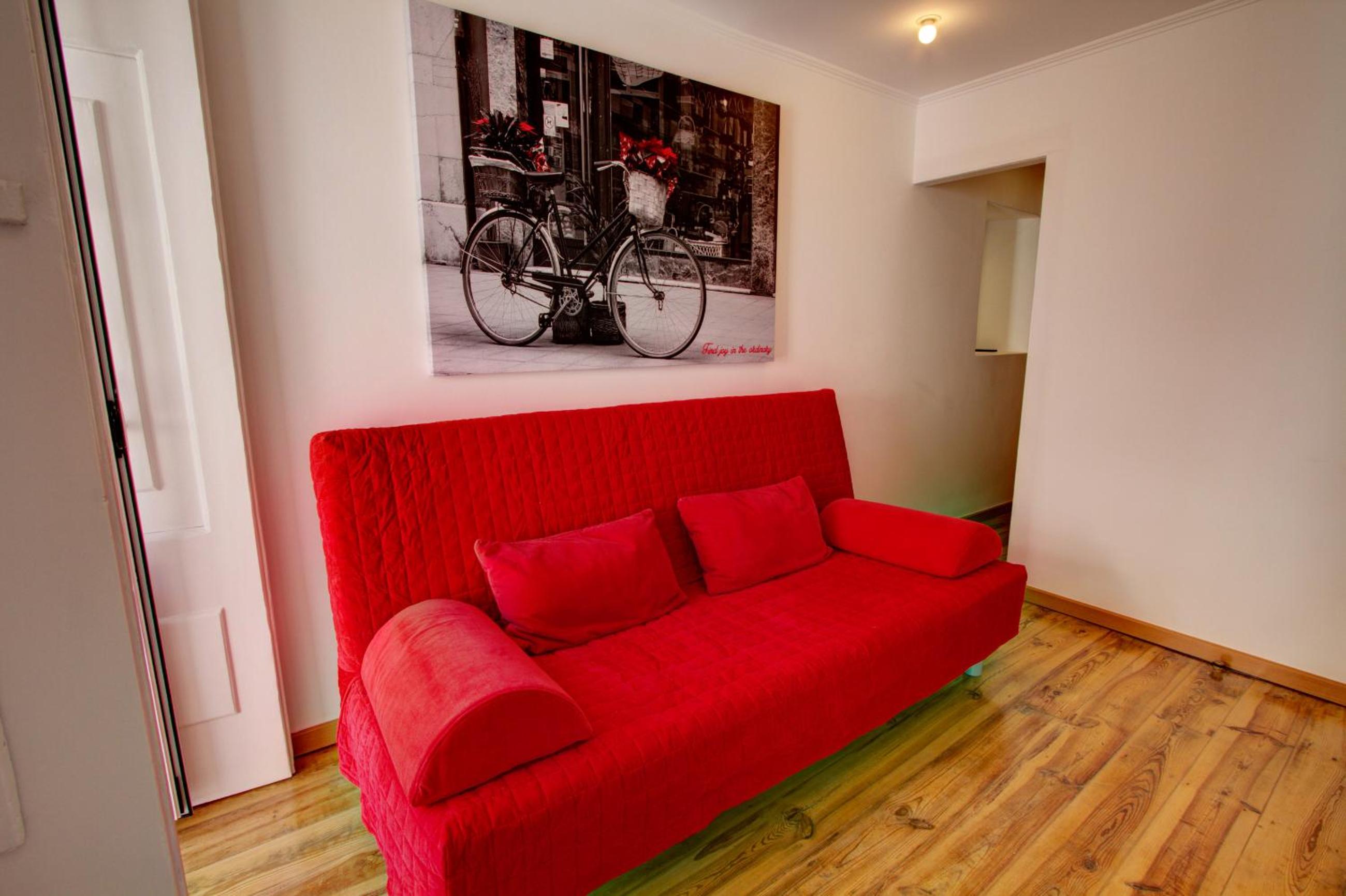Cozy in the Heart of Alfama view 3
