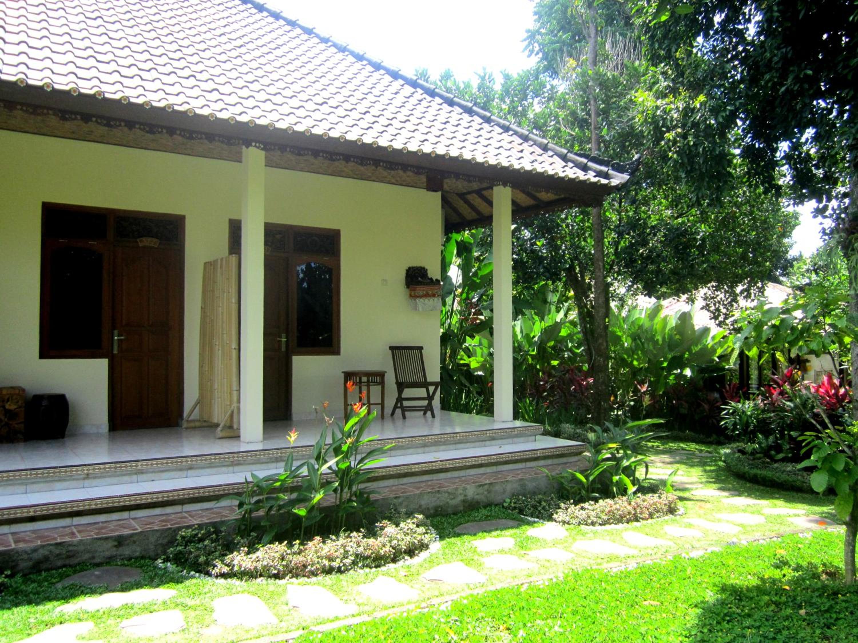 Astawa House
