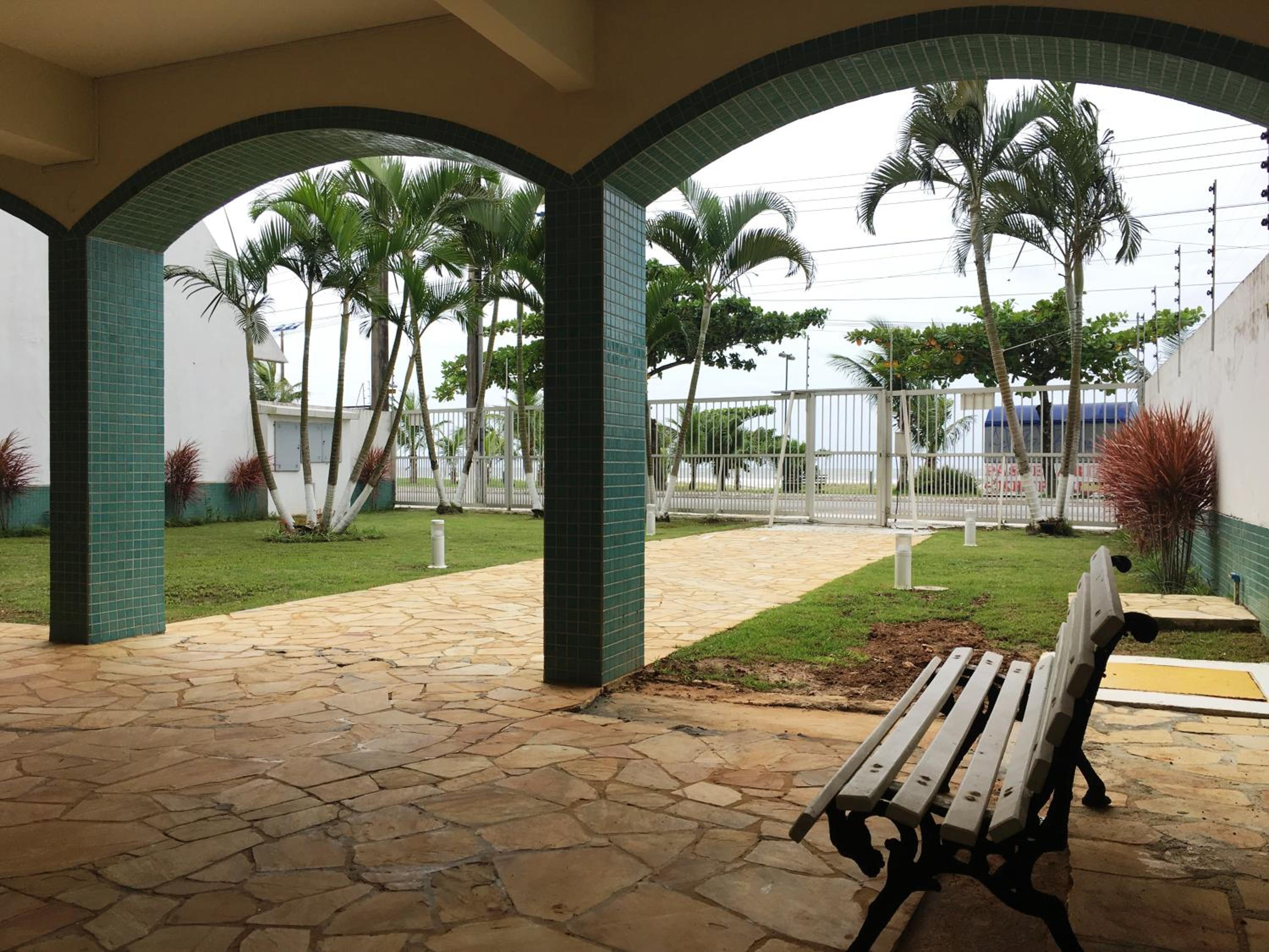 Linda Cobertura Caiobá, amplo terraço com churrasqueira, e linda vista na Av Atlântica, Edificio Frente Mar view 2