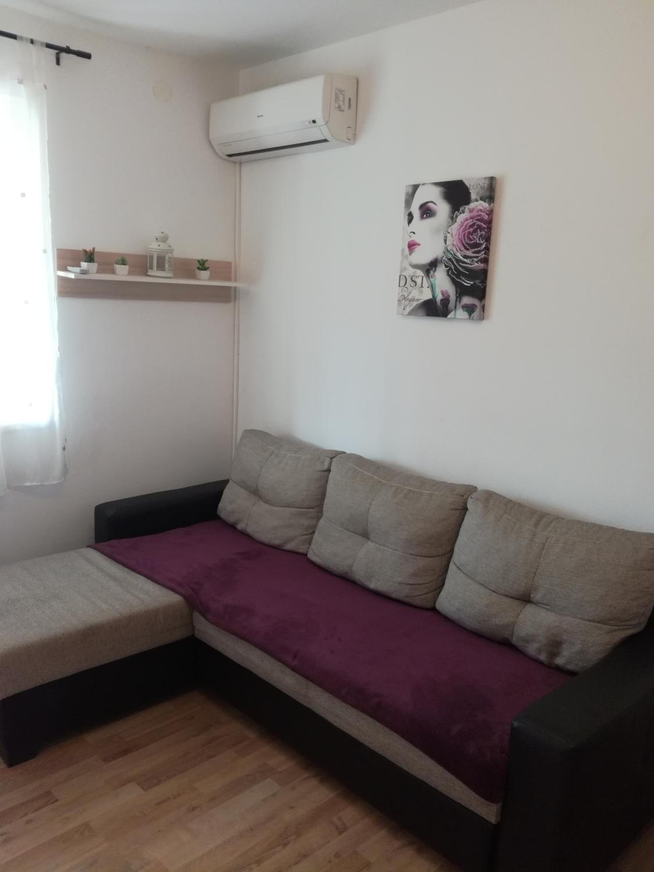 Dama Apartment