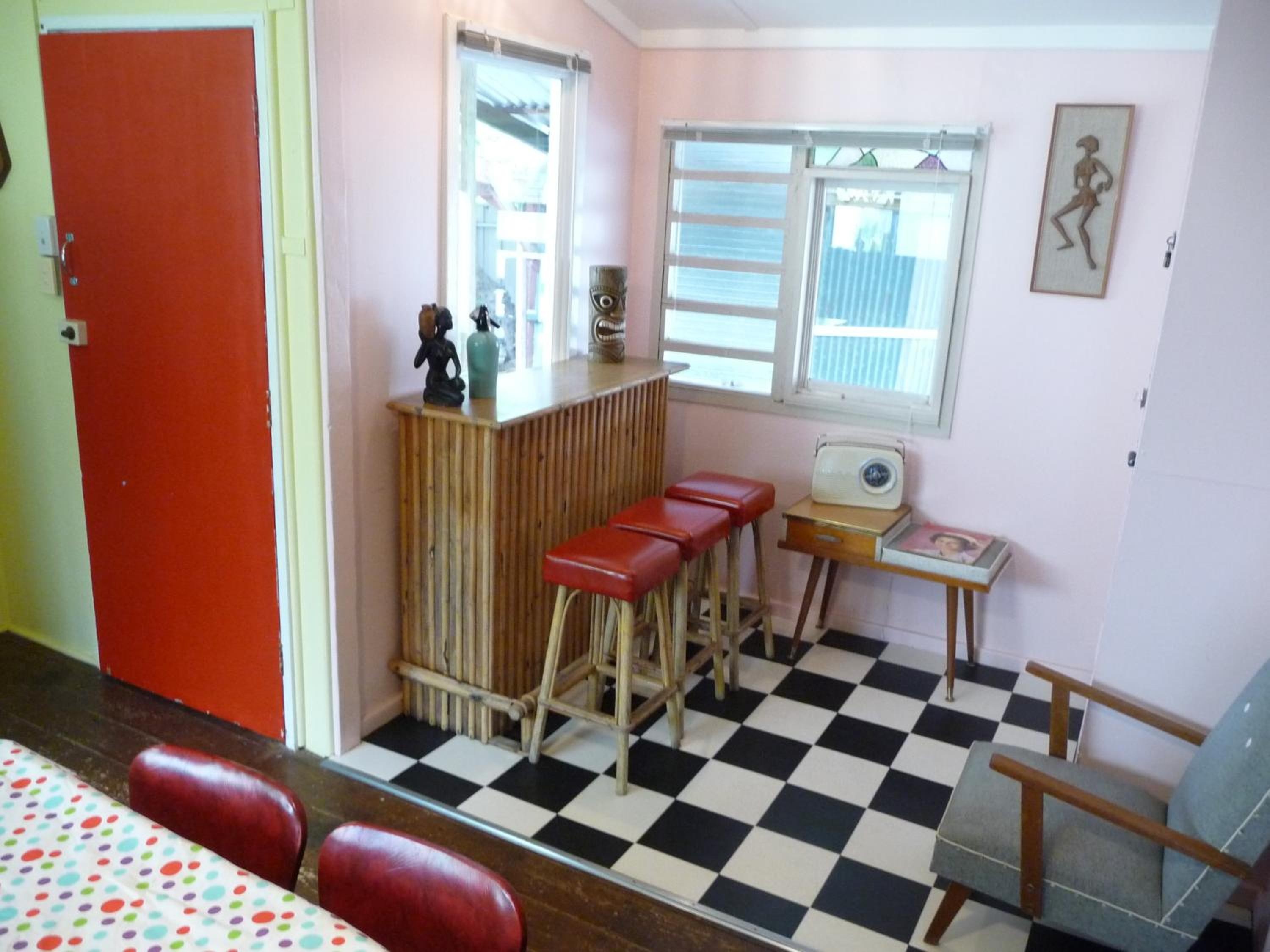 The ReTrO Beach Shack
