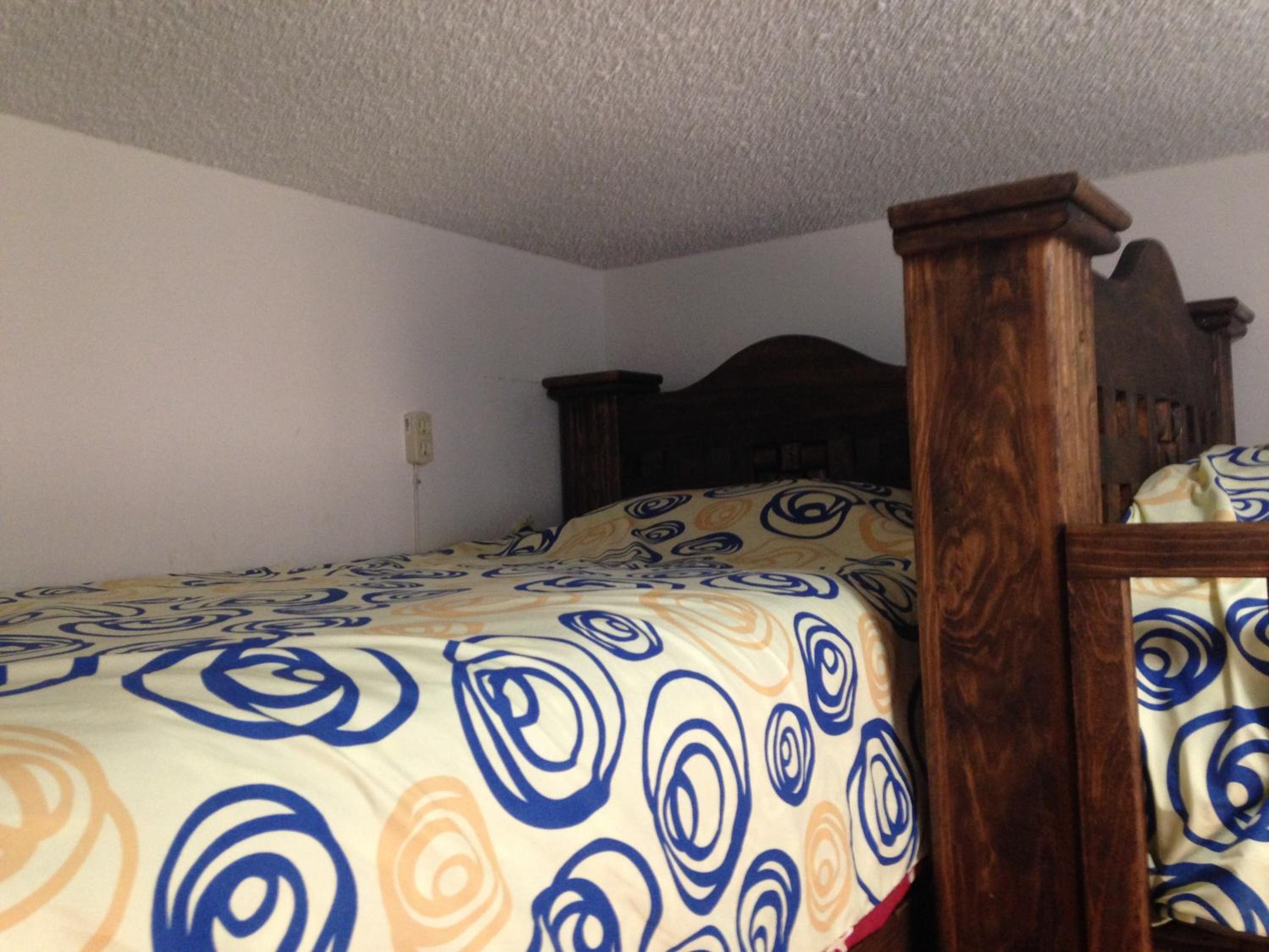 Photo 33