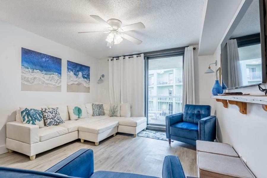 Harbour Place 406 by Youngs Suncoast