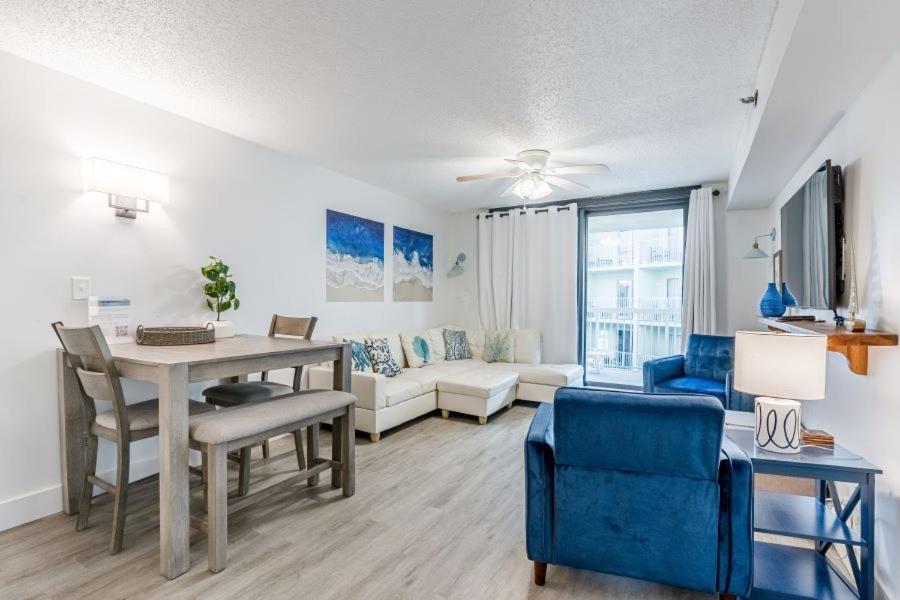 Harbour Place 406 by Youngs Suncoast