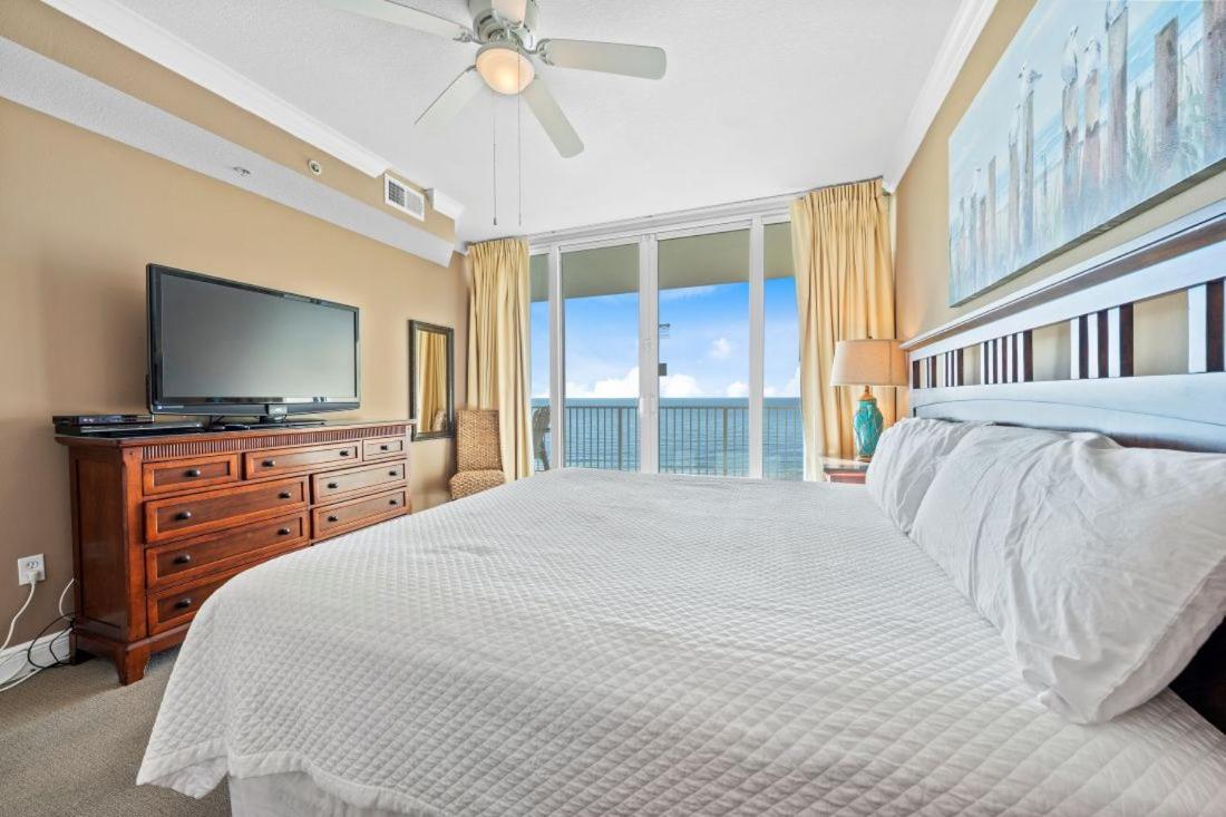 San Carlos 701 by Youngs Suncoast