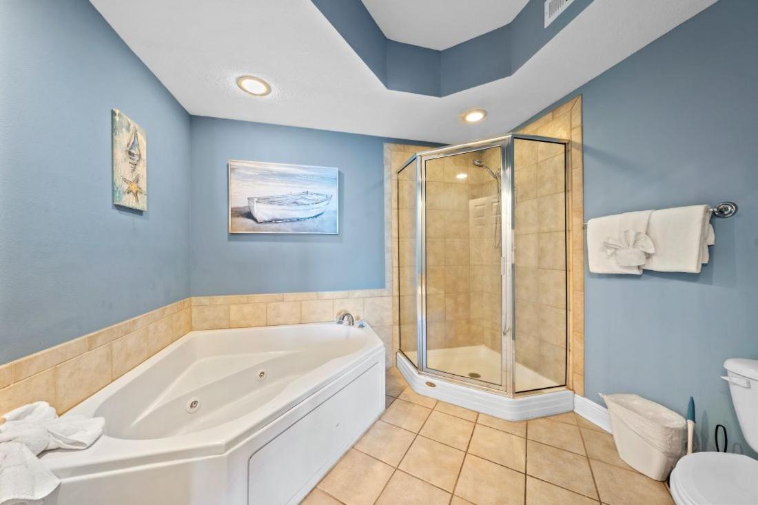 San Carlos 701 by Youngs Suncoast