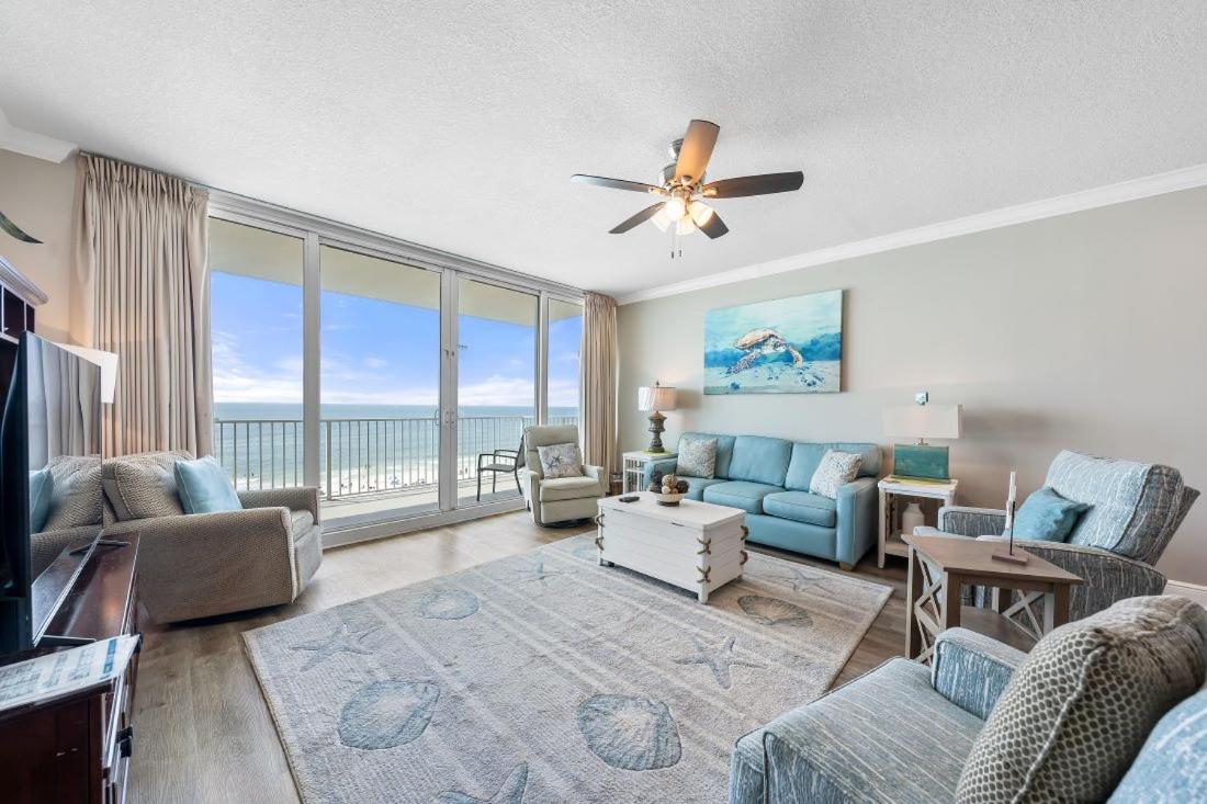 San Carlos 609 by Youngs Suncoast