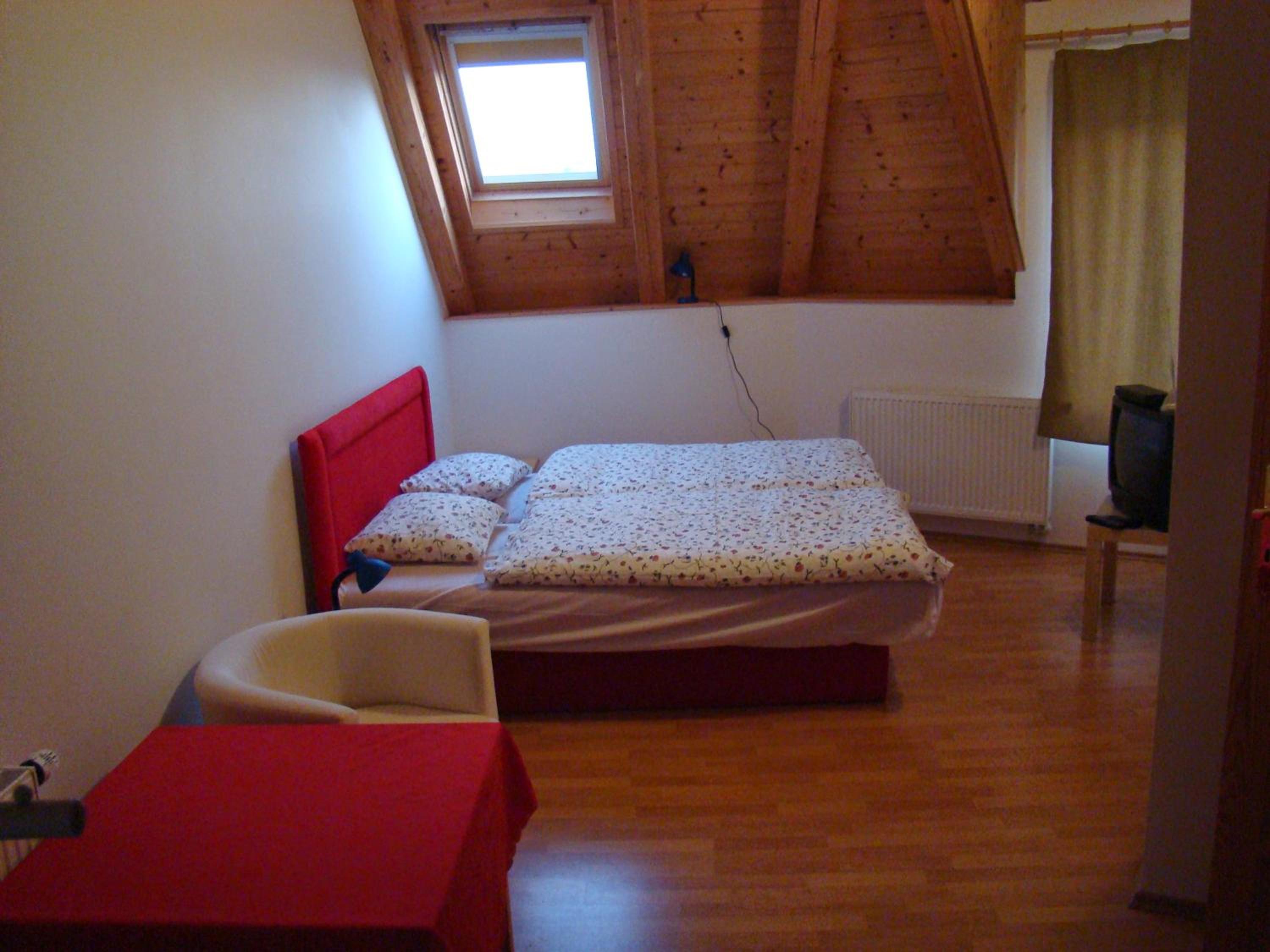 Pension Charlie Prague Retro-Modern Design
