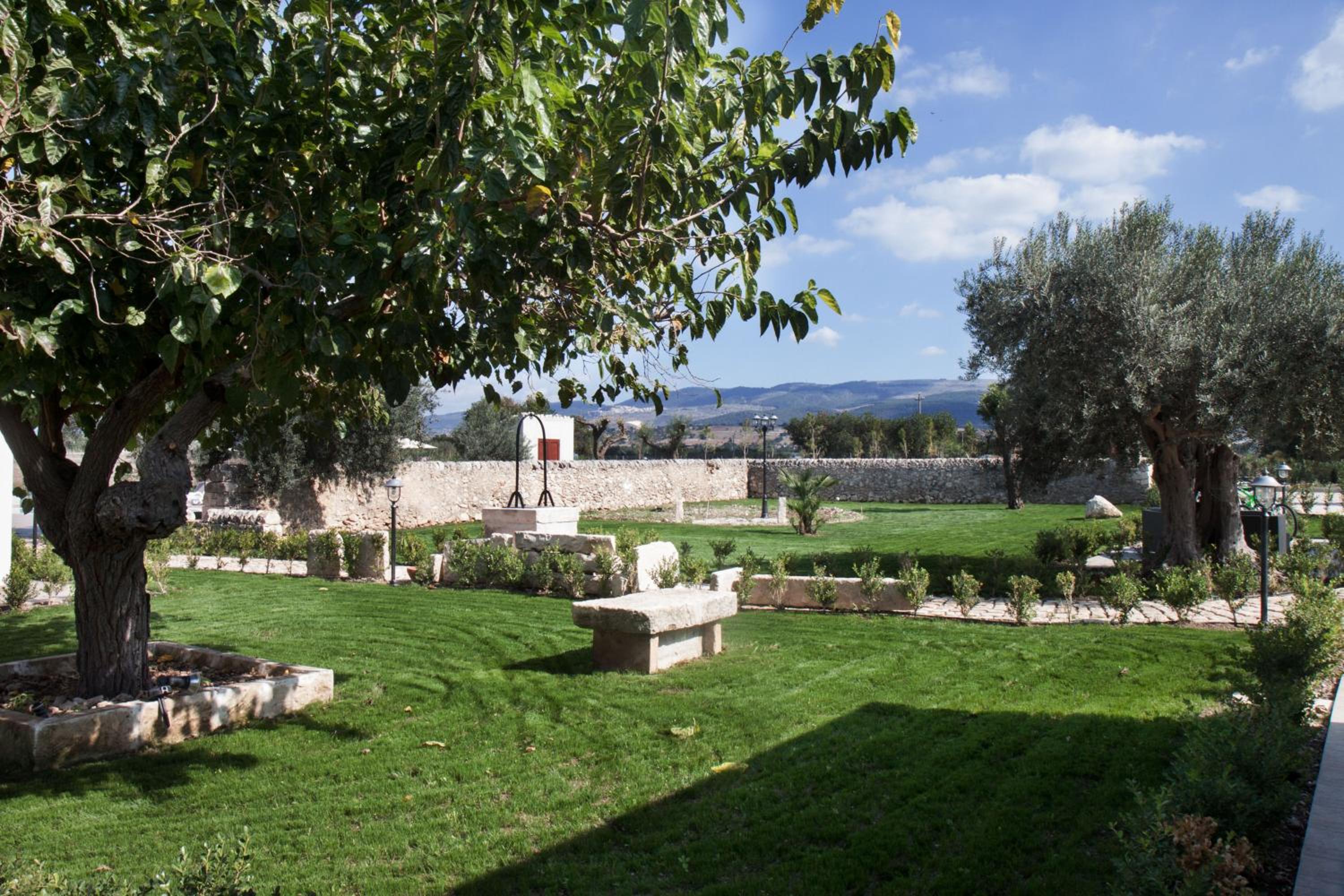 Serravalle Relais & Country Villa with private pool - Esclusive use view 3