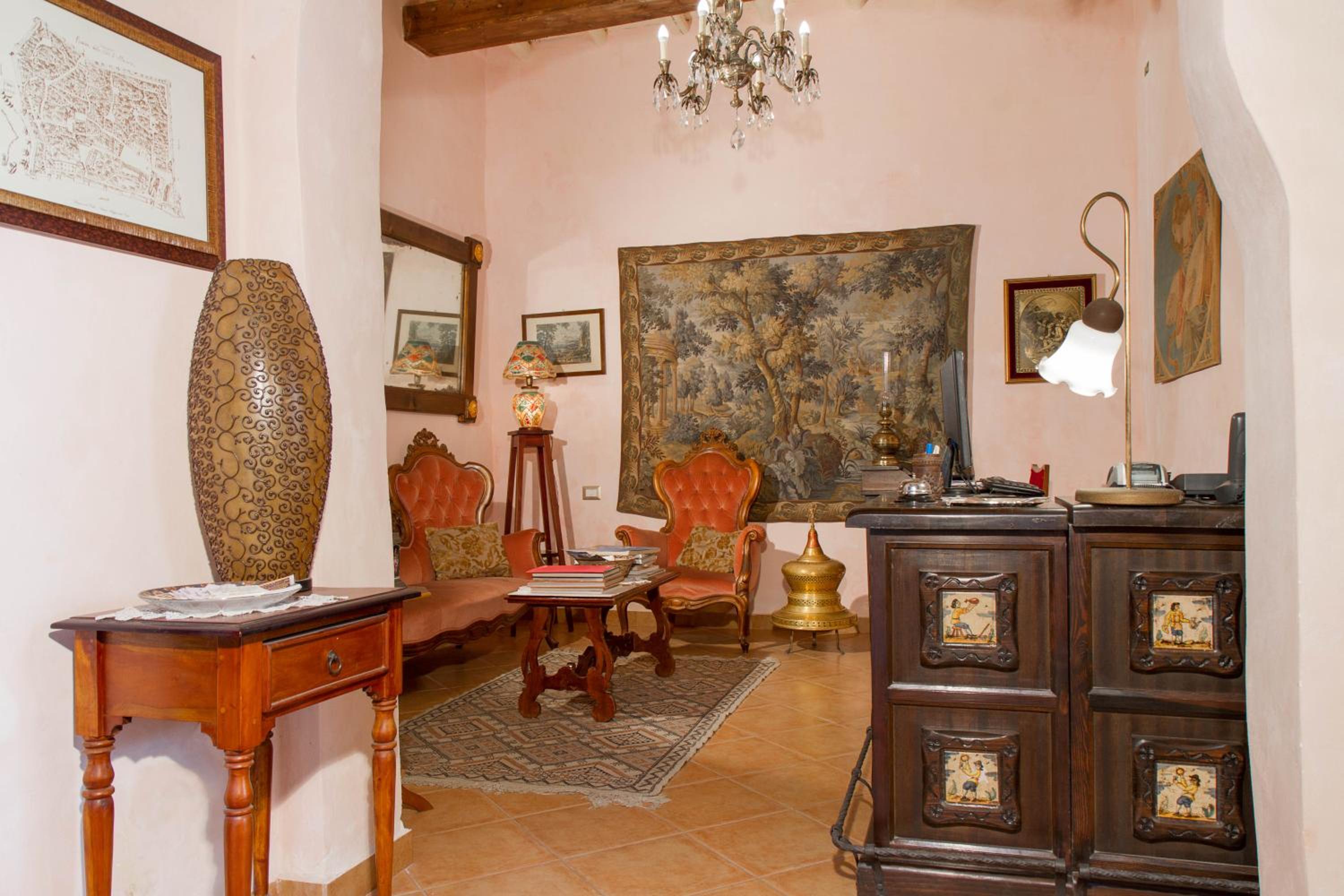 Roccamelia Historic Houses