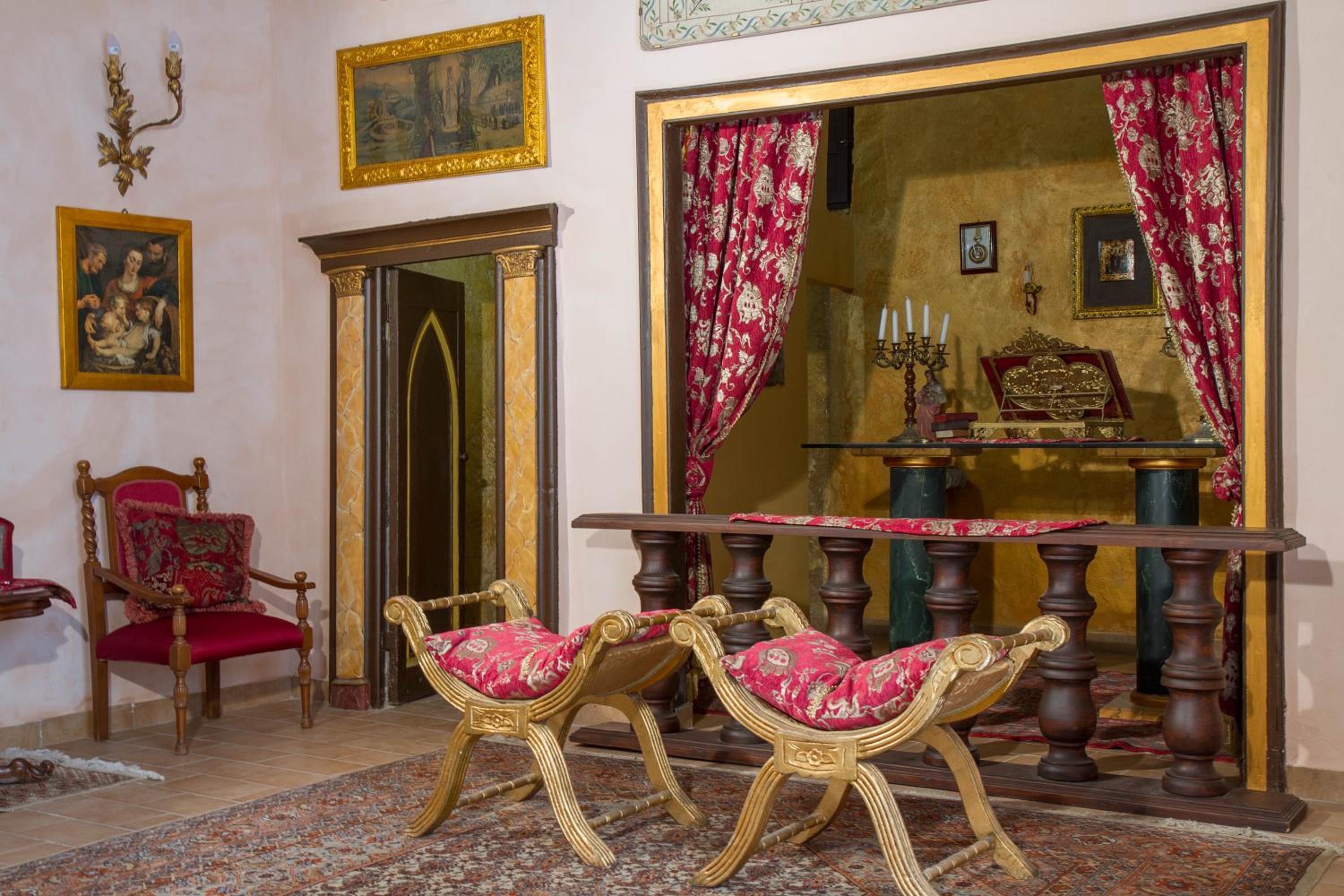 Roccamelia Historic Houses