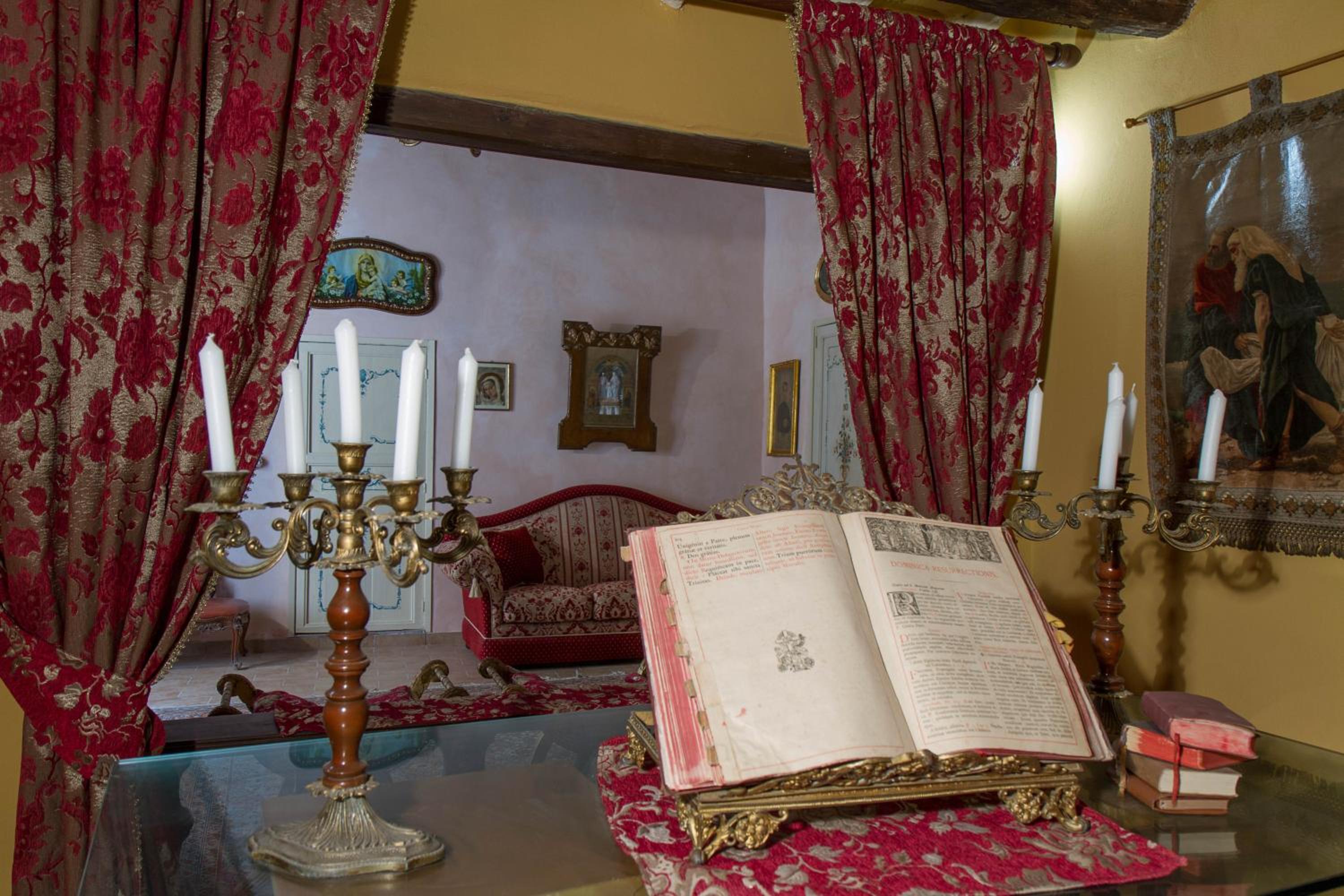 Roccamelia Historic Houses