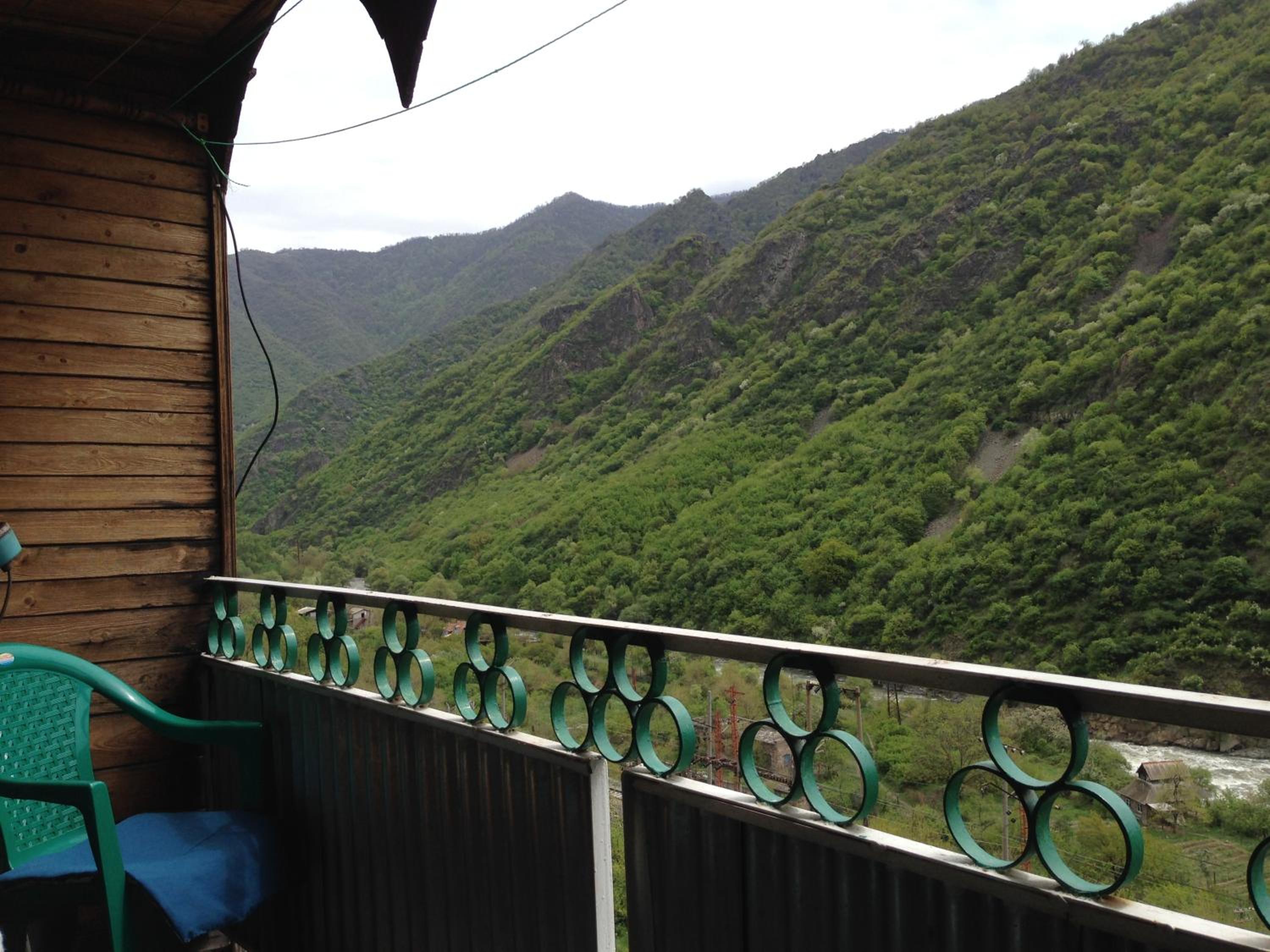 IRIS B&B in DEBED CANYON