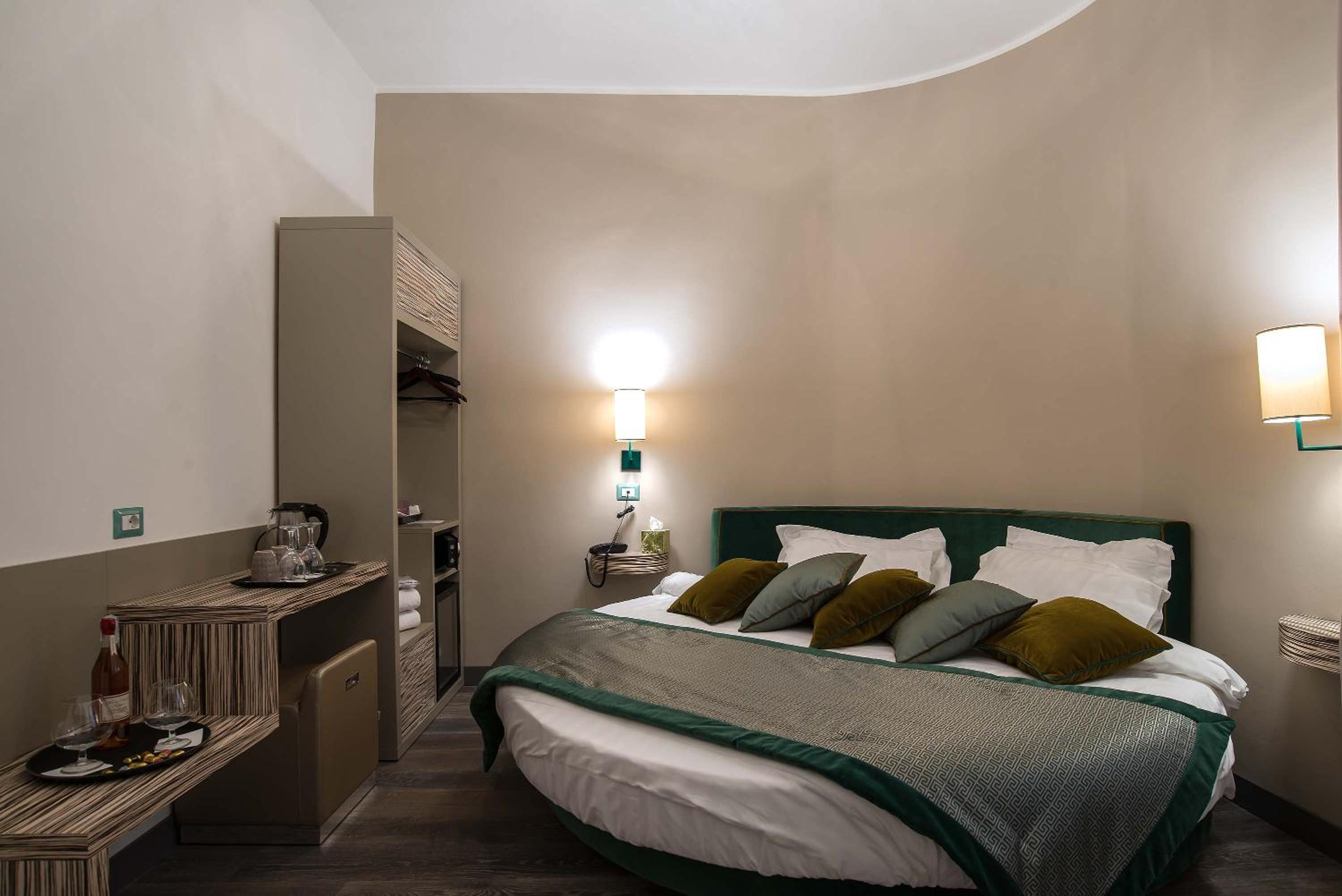 hotel room