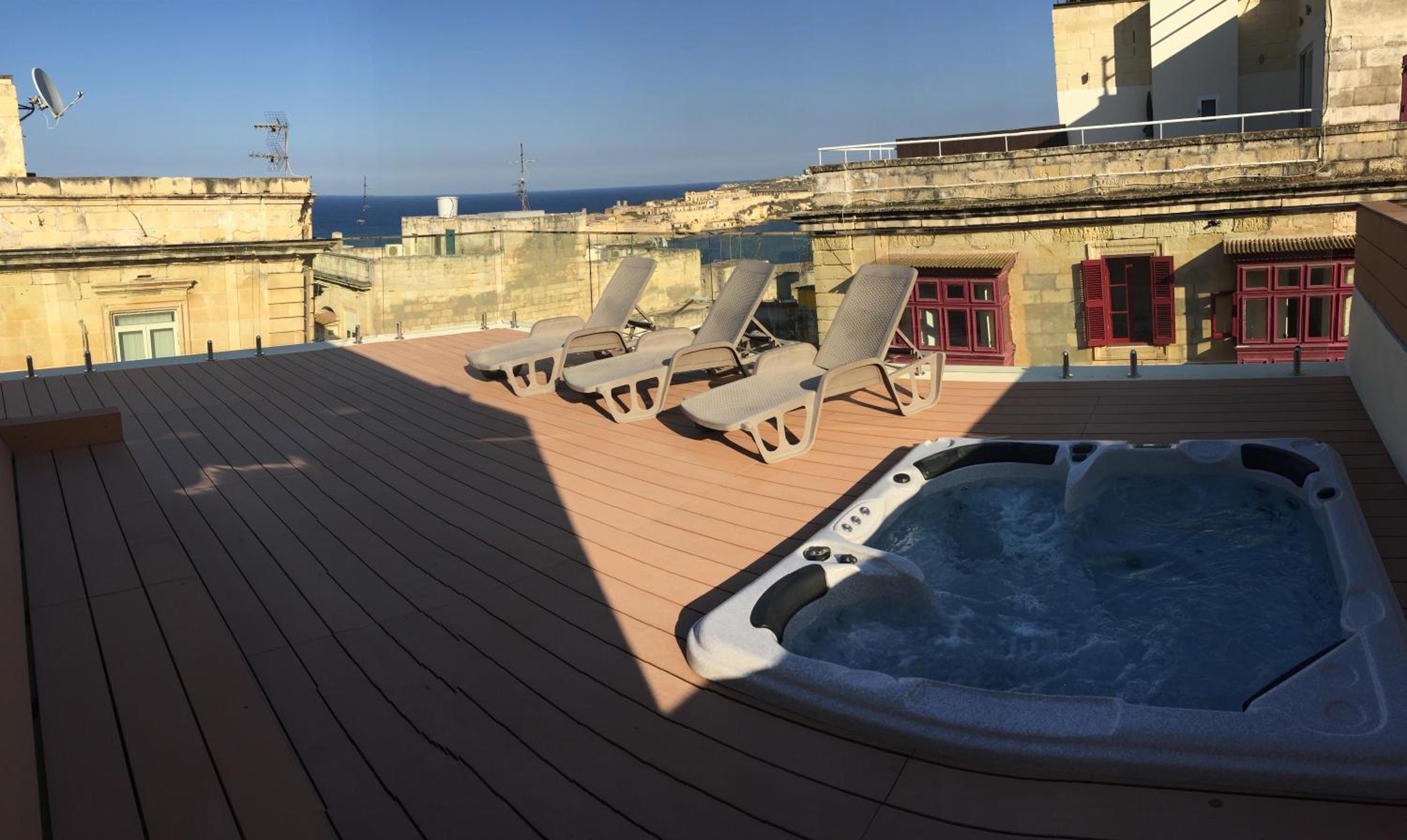 Valletta Luxe 3-Bedroom Duplex Penthouse with Sea View Terrace and Jacuzzi view 4