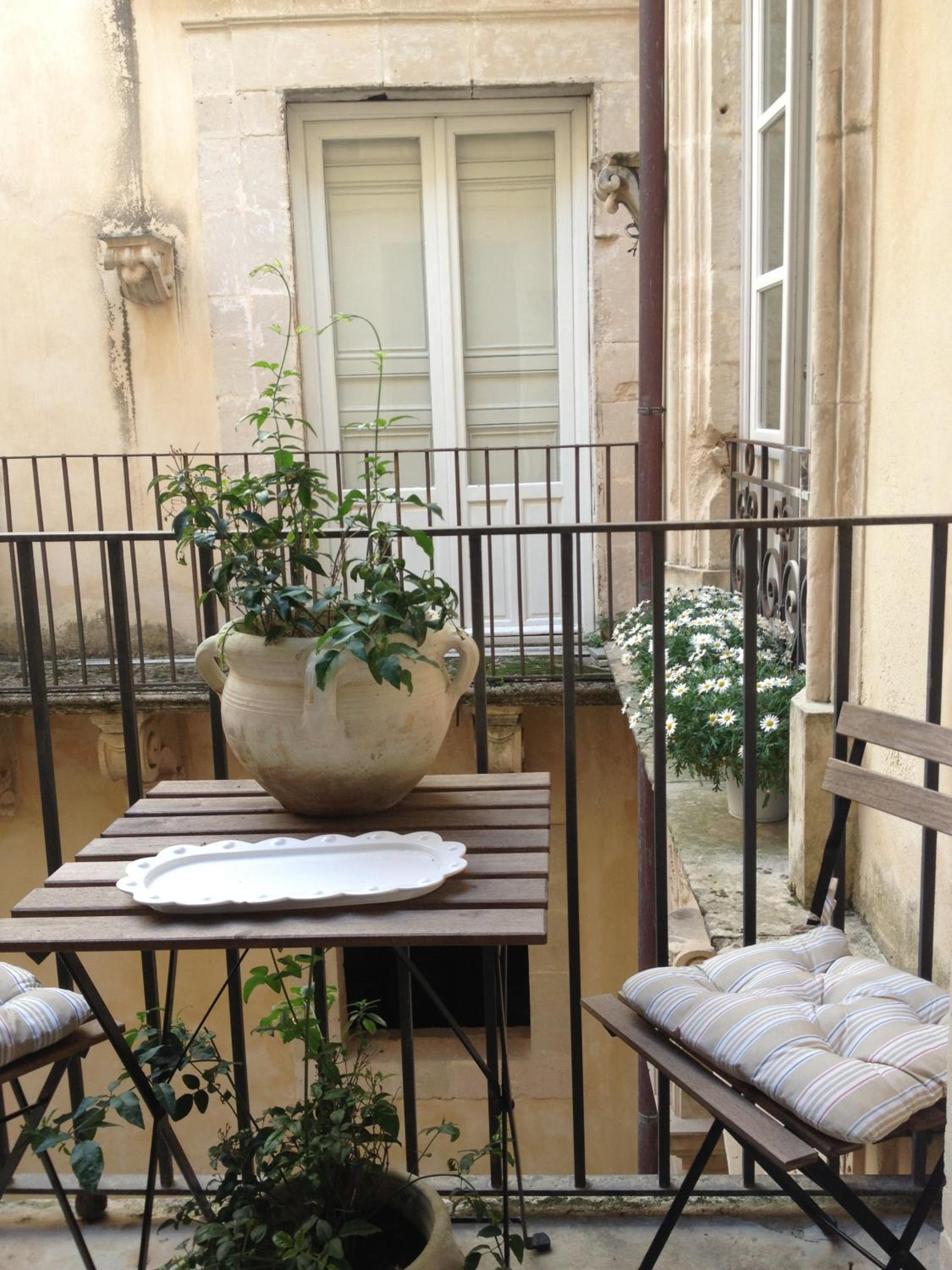 Ortigia Family House