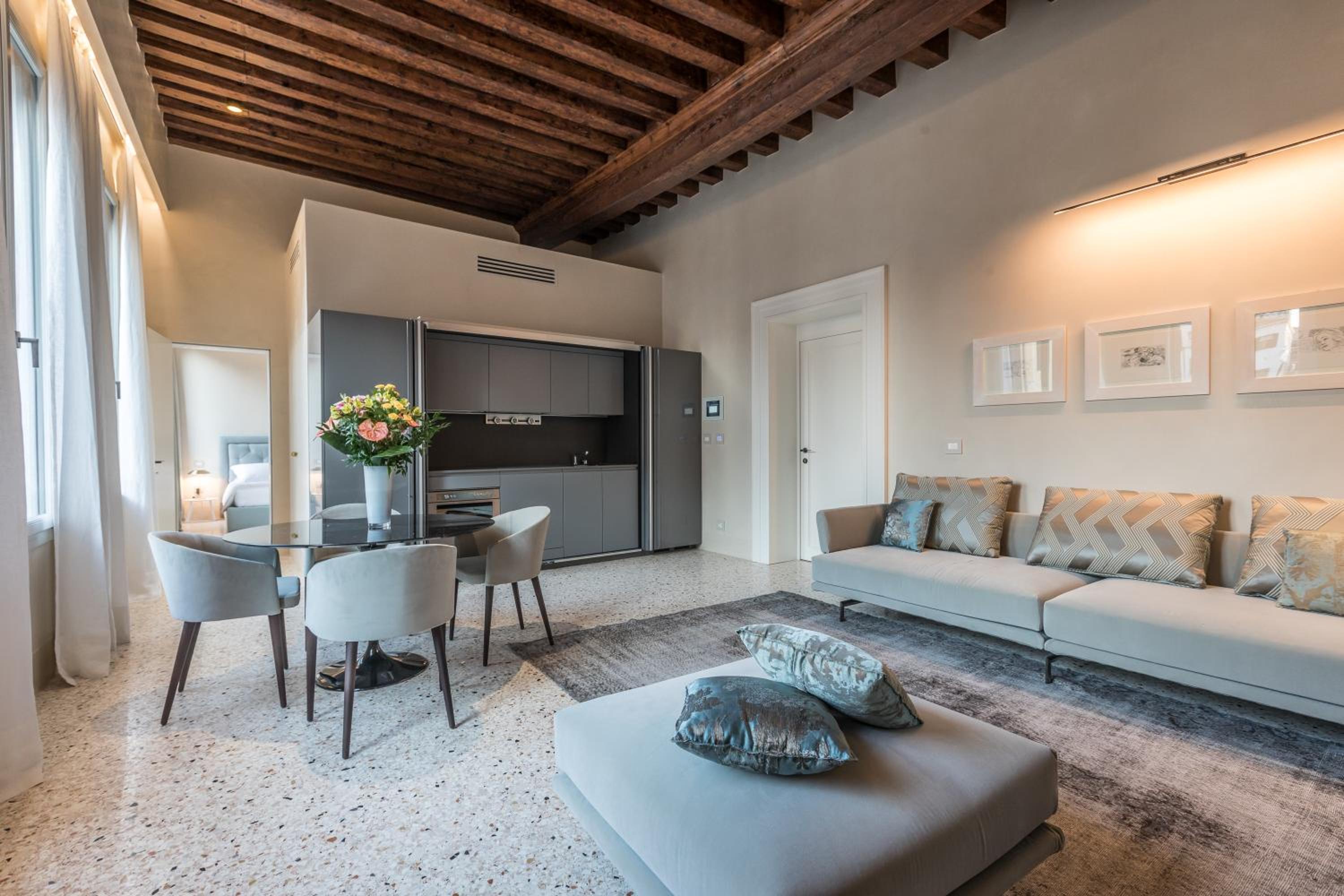 Palazzo Morosini Degli Spezieri - Lifestyle Apartments