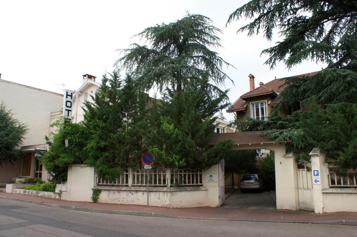 hotel building