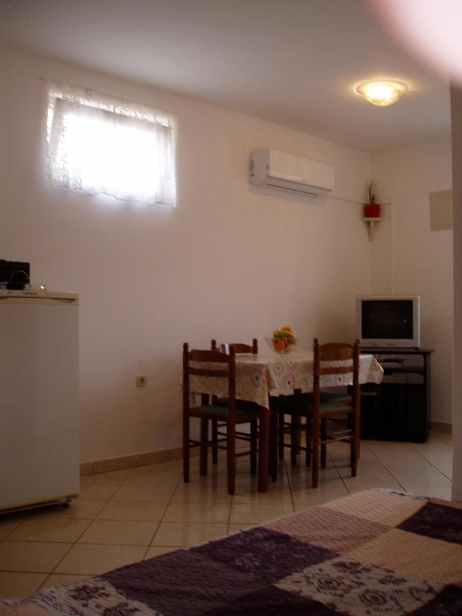 Photo 38