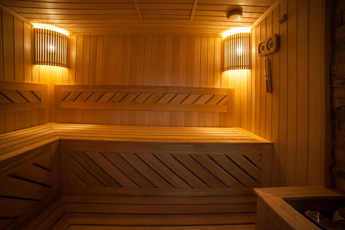 Jacuzzi